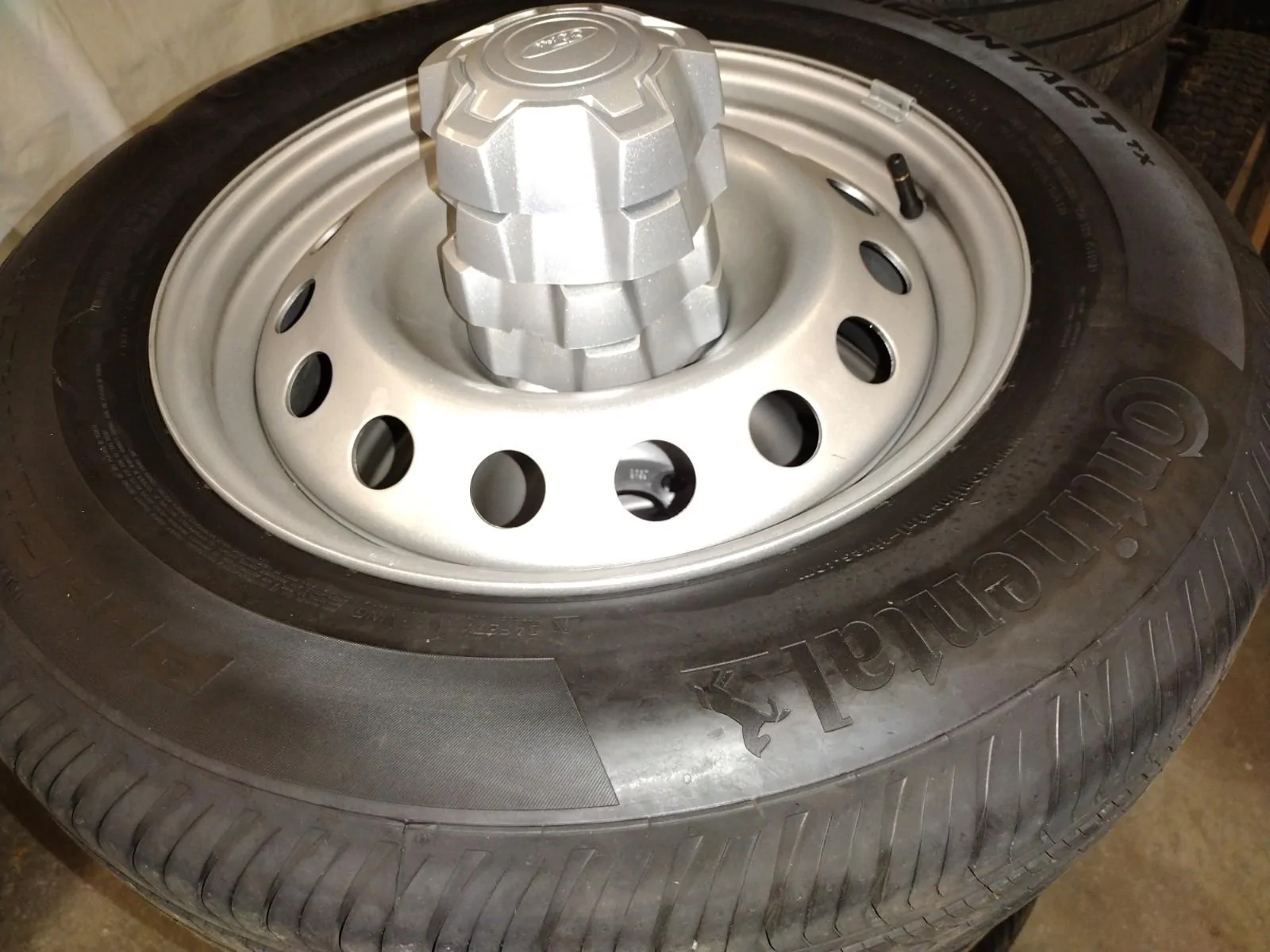 Ford Maverick Michigan LOOKING for XL wheels/tires IMG_20230404_164850311