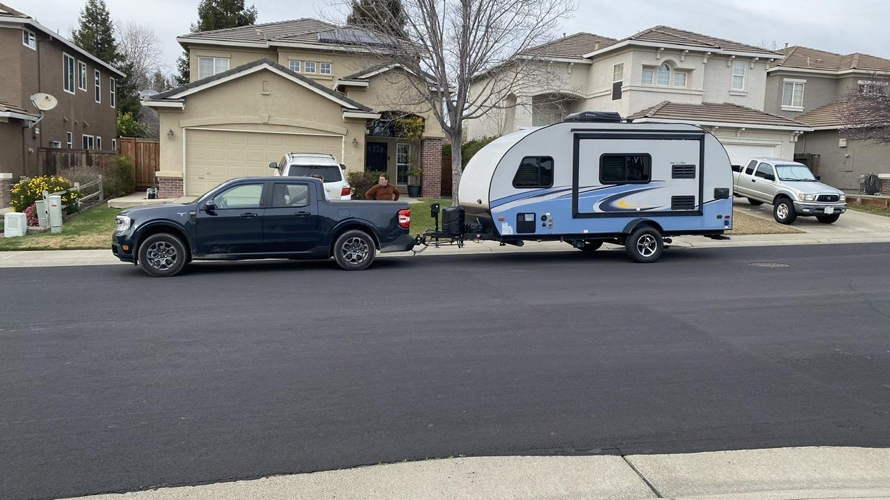 Ford Maverick Hybrid Doing Truck Things 📸 A8974D5B-1DBD-4777-BB86-5BAC143496F5