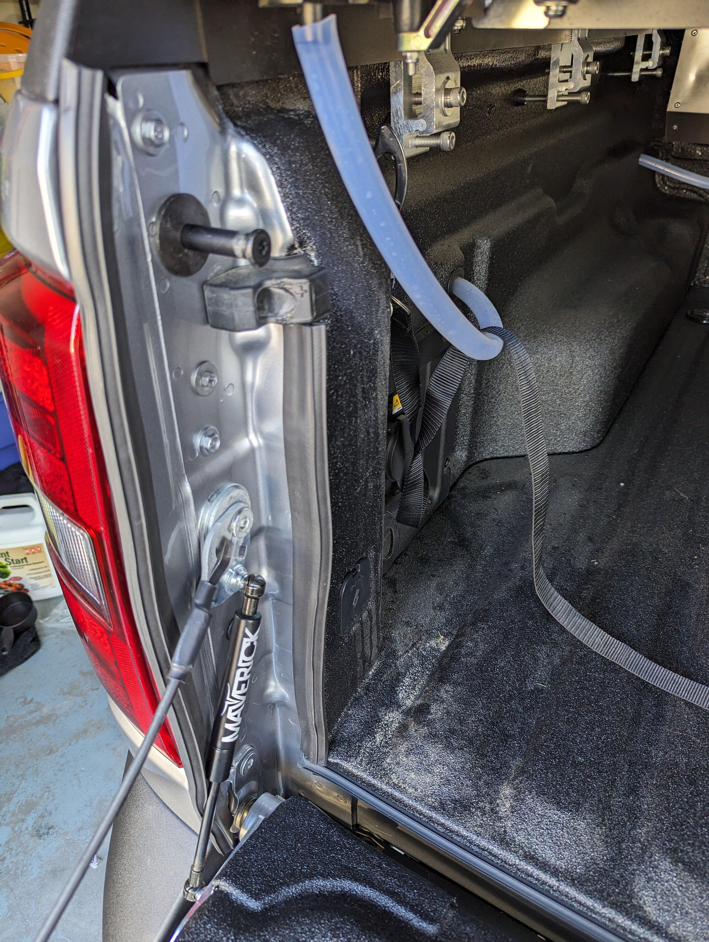 Ford Maverick Tailgate Weather stripping (pics) PXL_20230914_141924160.MP