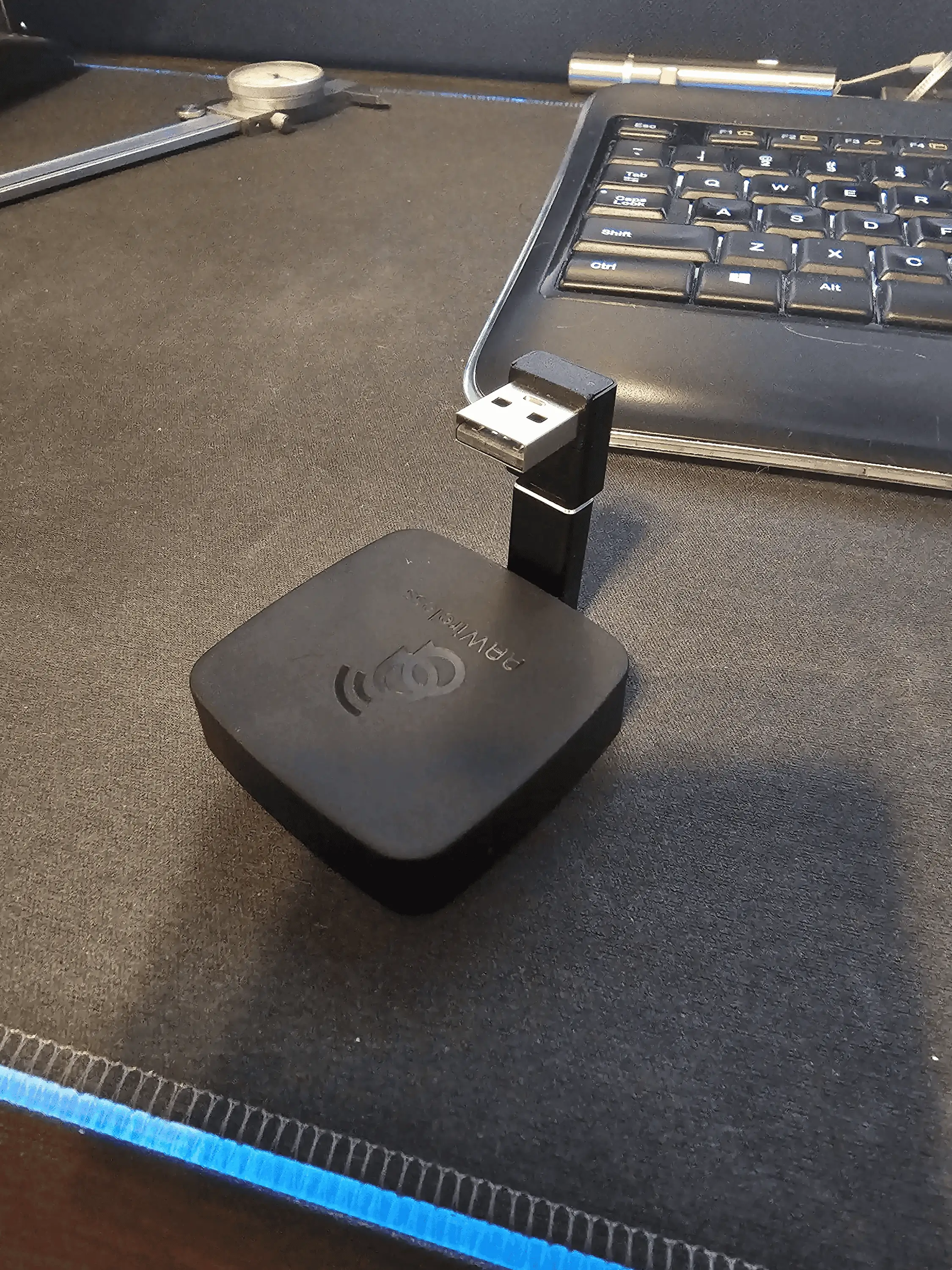 Ford Maverick No cables to hook up android auto adapter. AAadapter