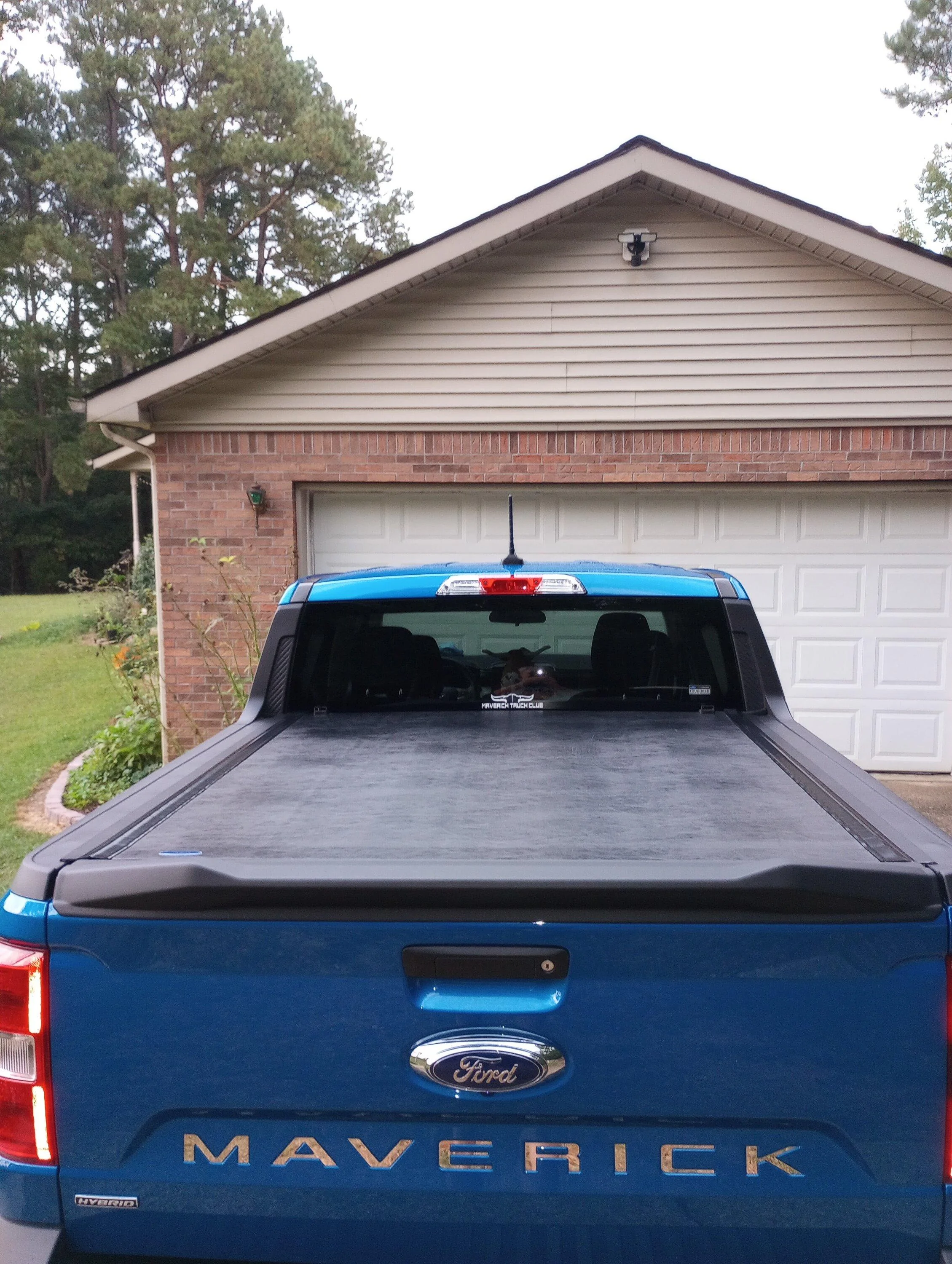 Ford Maverick Free color match bed lighting IMG_20230917_182942273