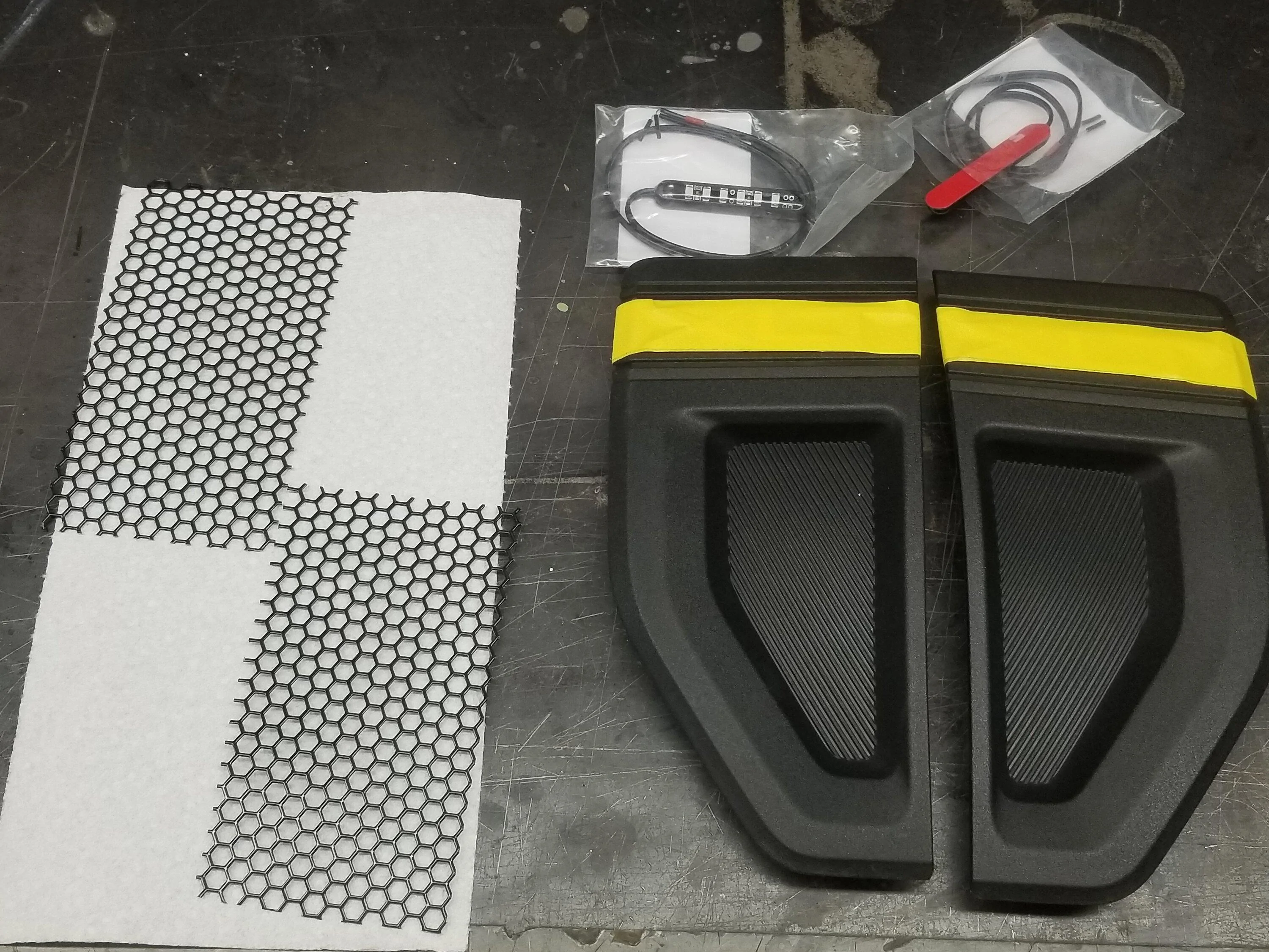 Ford Maverick DIY Customized Side Fender Vent, Badge, Light 20230918_195711