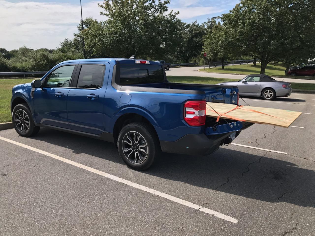 Ford Maverick What does a Maverick Lariat hybrid weigh? 716319991