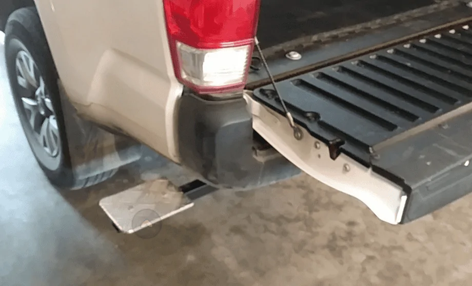 Ford Maverick Have need for step to climb into the bed.😴 1694474828320-png