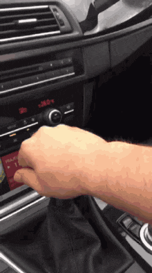 Ford Maverick Added a Shift Lever DF200C93-CE16-4E11-9A59-E9F45F382624