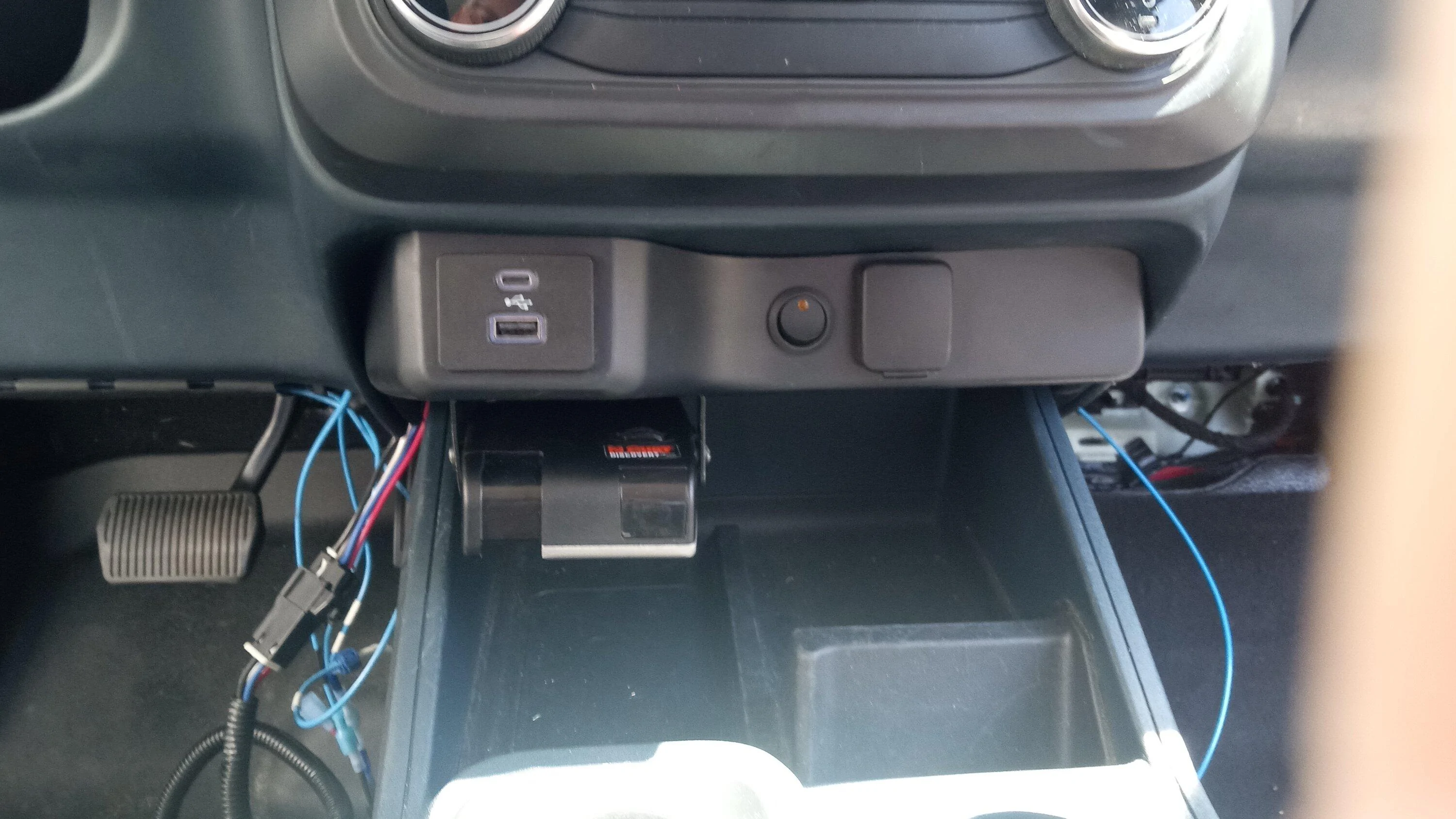 Ford Maverick Towing a 1500lb camper trailer with hybrid? Curt Brake controller and switch mounting before wiring cleanu