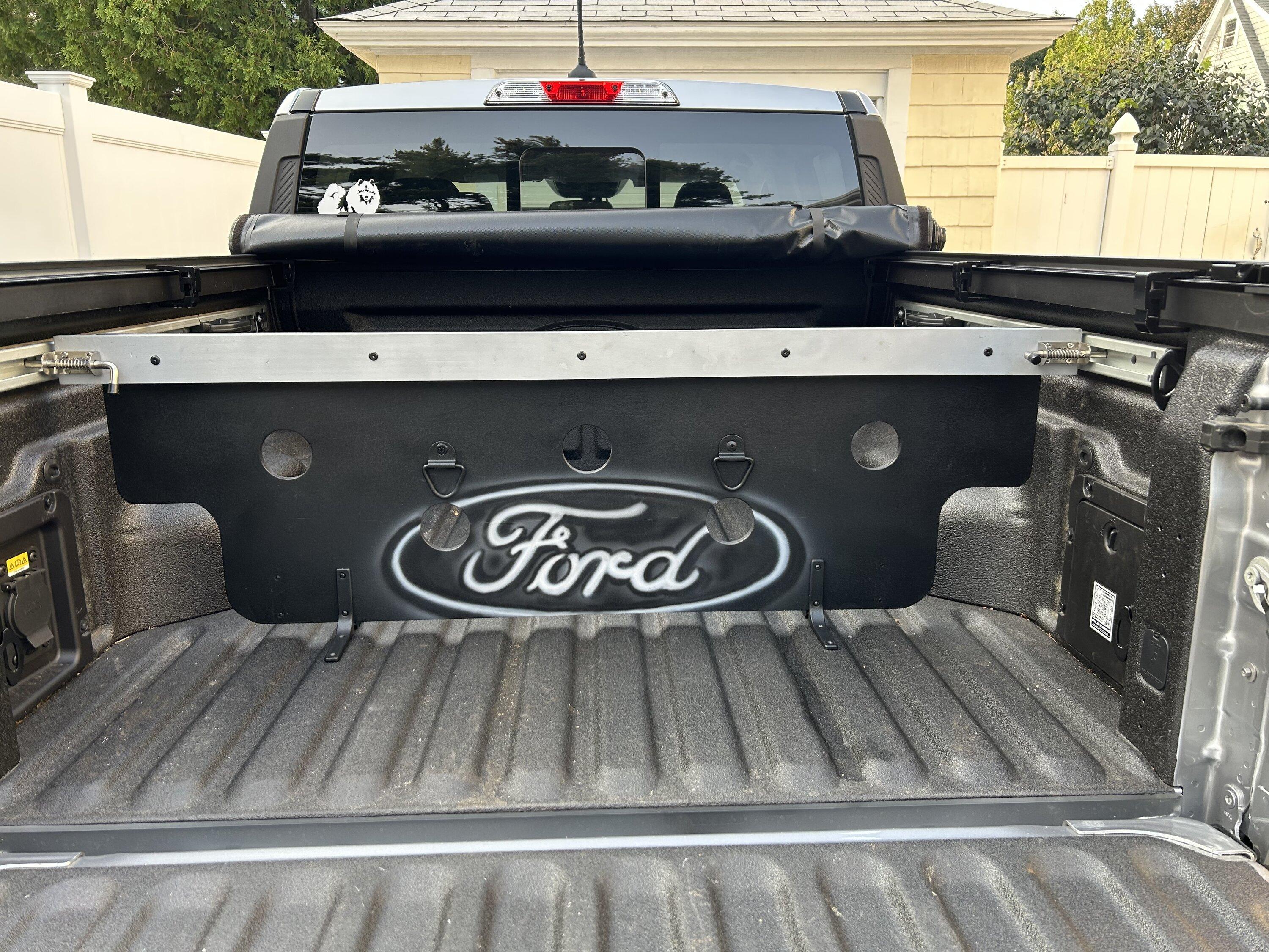 Ford Maverick Adjustable/Easily removable bed divider. IMG-3271