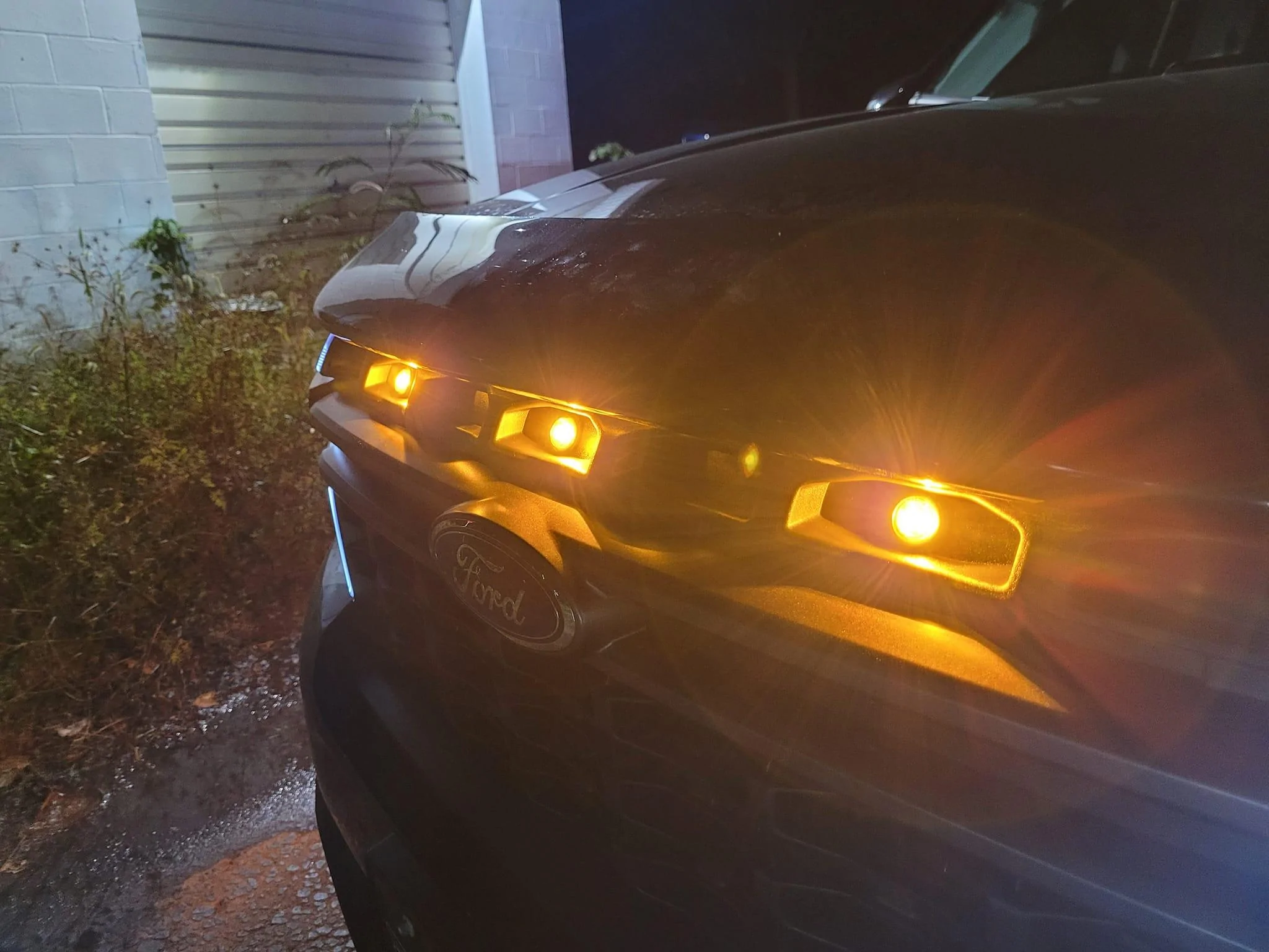 Ford Maverick Amber Grill Lights and Side Badge Turn Signals Lights 1
