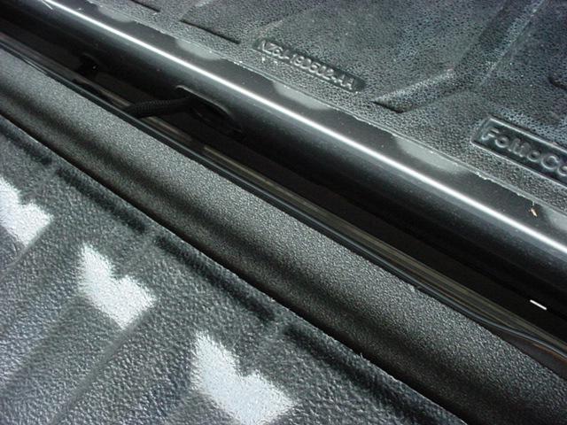 Ford Maverick Tailgate Liner DSC04001.JPG