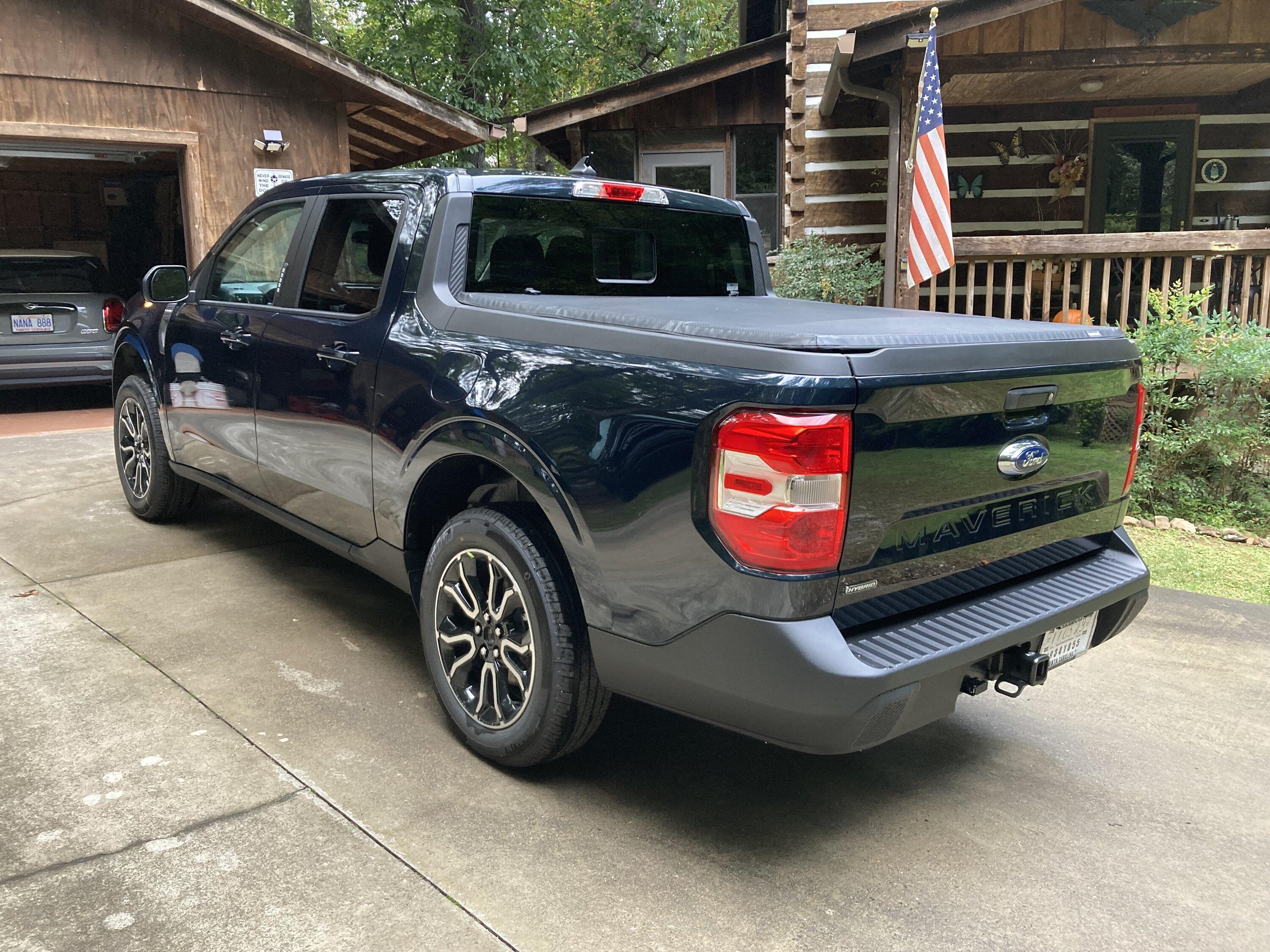 Ford Maverick Picked up new Lariat this morning IMG_2314