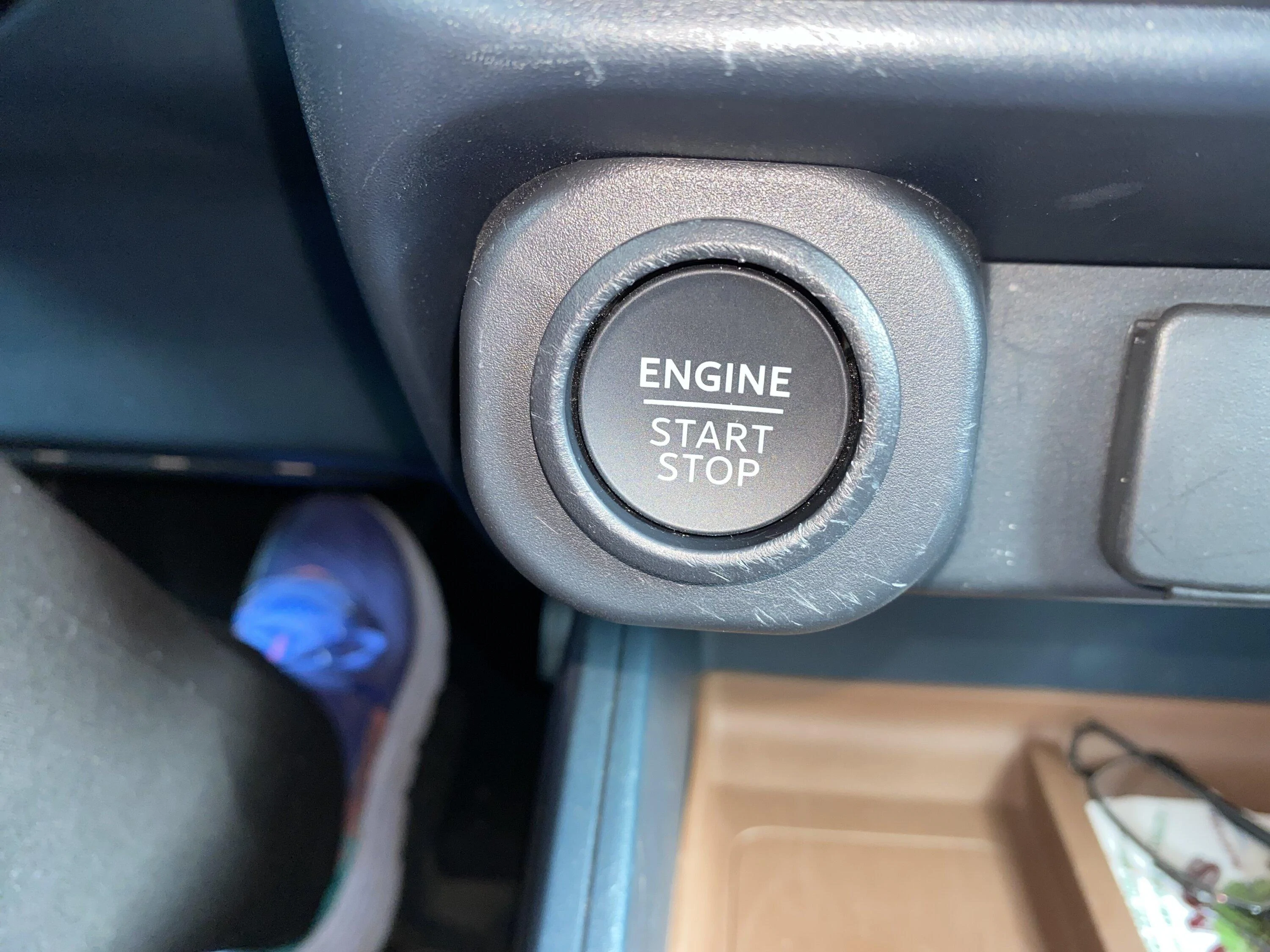 Ford Maverick 2022 Lariat - anyone experience scratches around the engine start bezel? IMG_3377