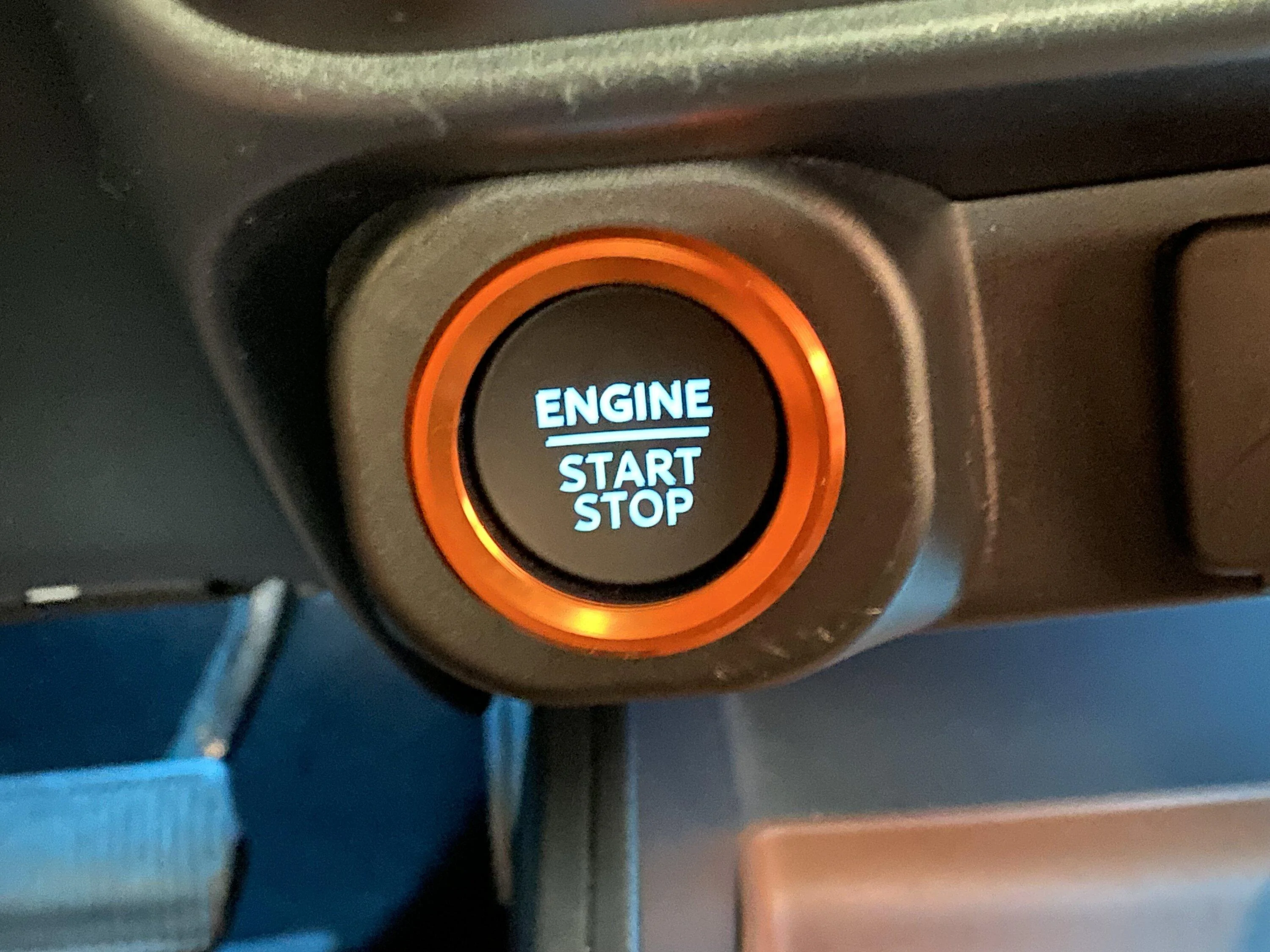 Ford Maverick 2022 Lariat - anyone experience scratches around the engine start bezel? IMG_3427