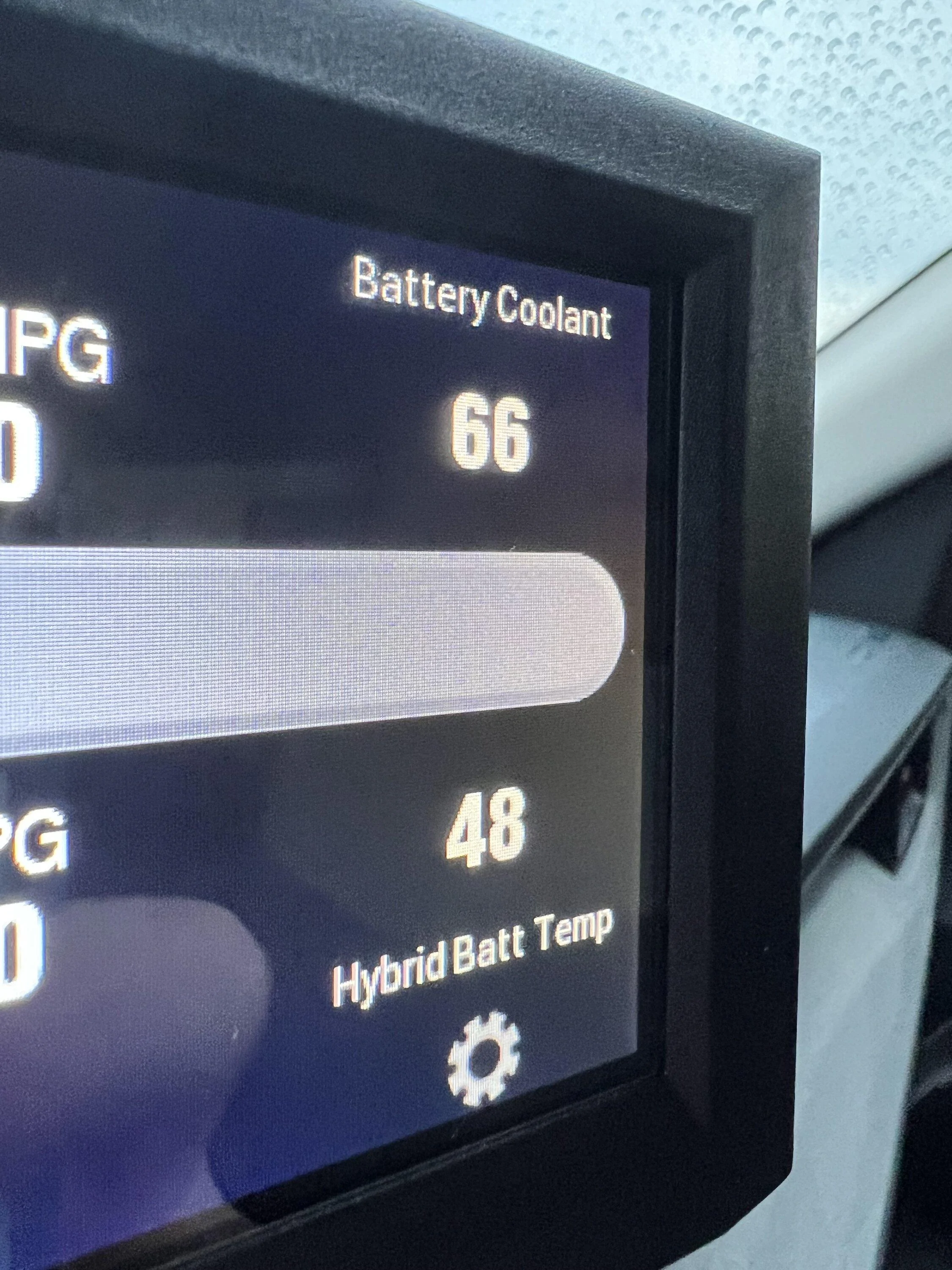 Ford Maverick High Voltage Battery Heating - NOT Possible cause of 12v battery drain IMG_5325