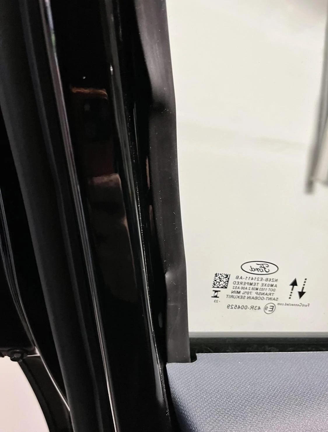Ford Maverick Driver side window rubber seal causing noise issue IMG_5949
