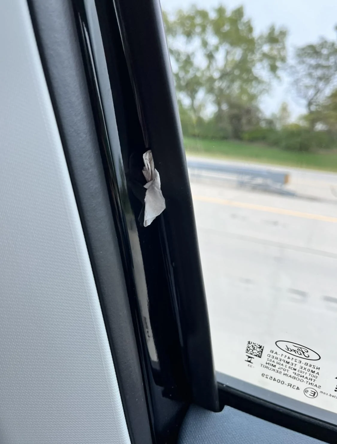 Ford Maverick Driver side window rubber seal causing noise issue IMG_5951