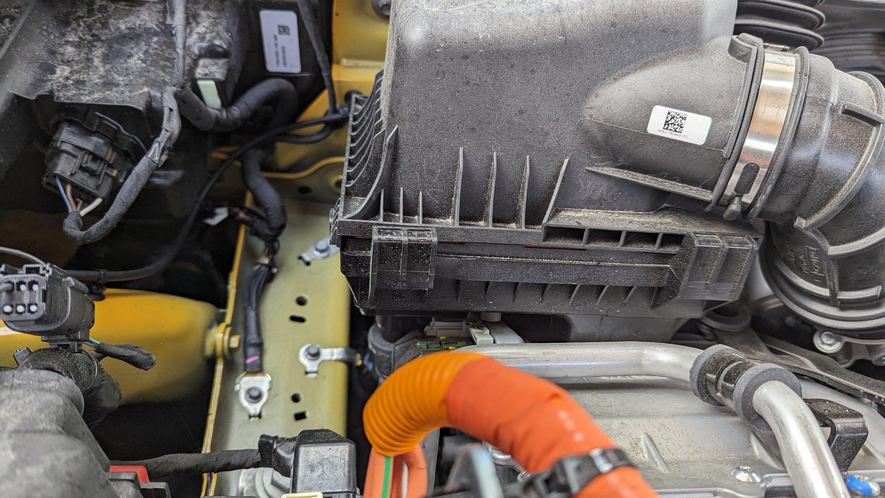 Ford Maverick Question regarding 2.5 Hybrid Engine Air Filter PXL_20231016_151124462.MP