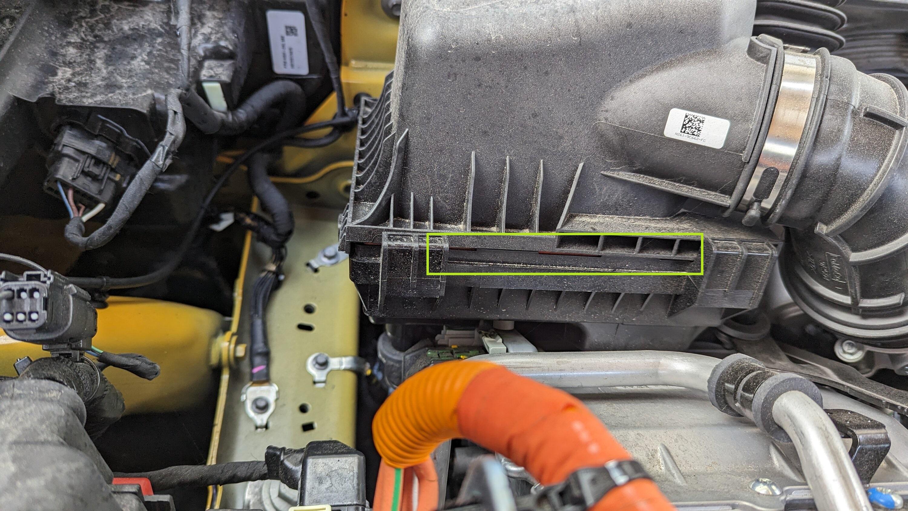 Ford Maverick Question regarding 2.5 Hybrid Engine Air Filter PXL_20231016_151124462.MP
