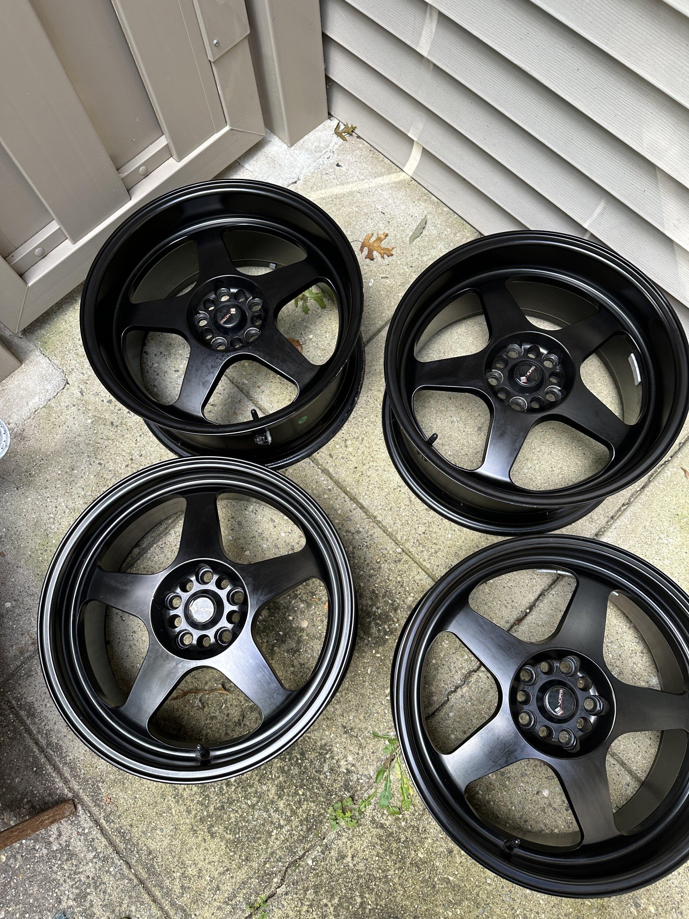 Ford Maverick FS/FT: Staggered set of 5 18” Vors SP1 wheels $500 IMG_1964