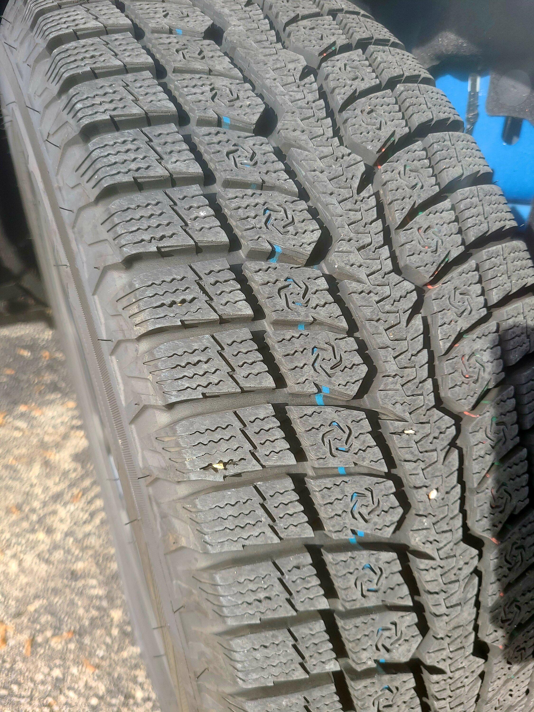 Ford Maverick New winter wheels and tires installed. Post yours up! 20231018_100219