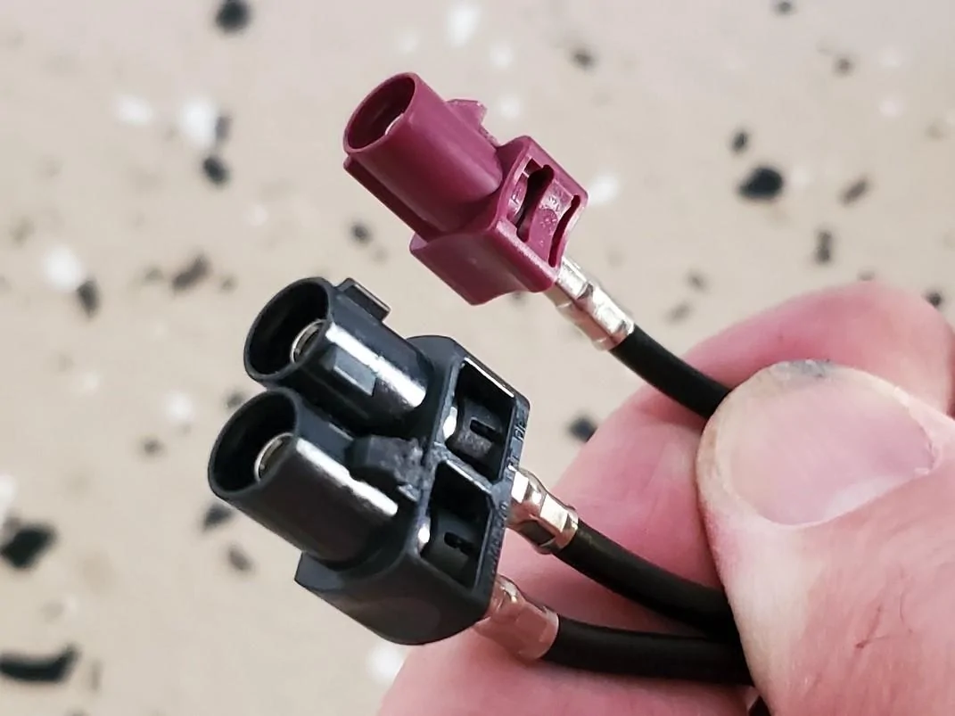 Ford Maverick Headliner, antenna, dome light removal Antenna wire connex 02