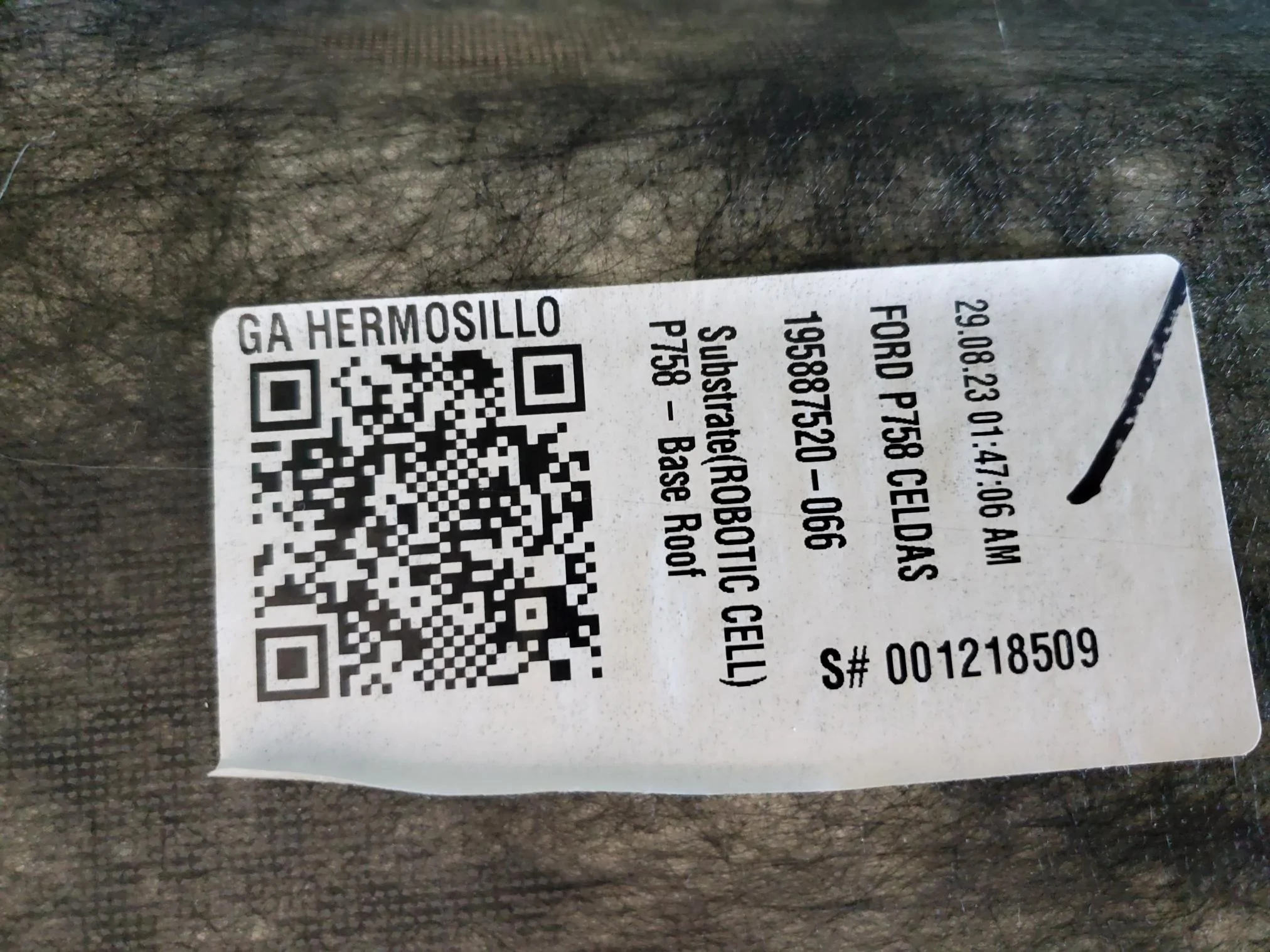 Ford Maverick Headliner, antenna, dome light removal Ceiling labels 03