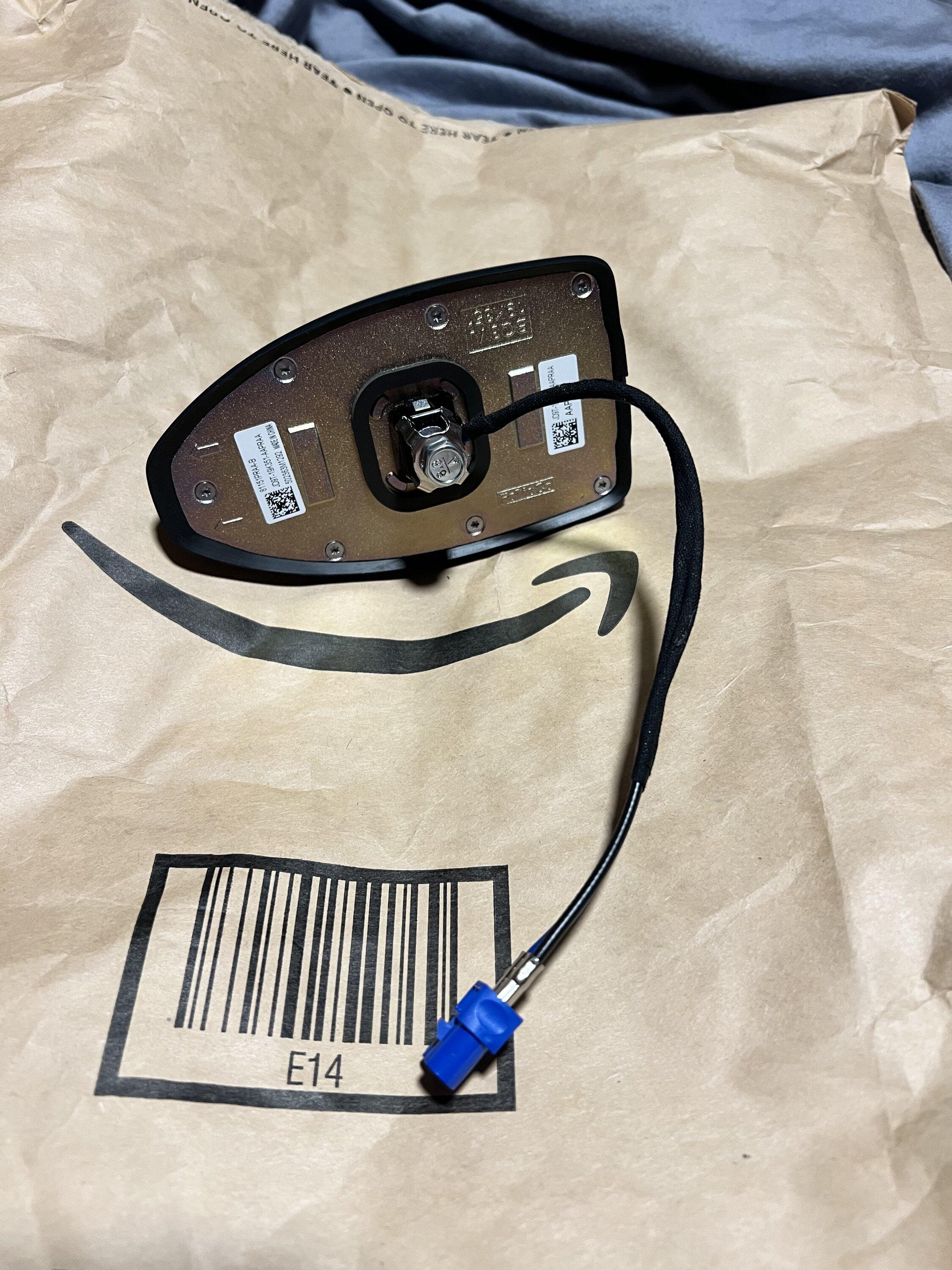 Ford Maverick Headliner, antenna, dome light removal IMG_5116
