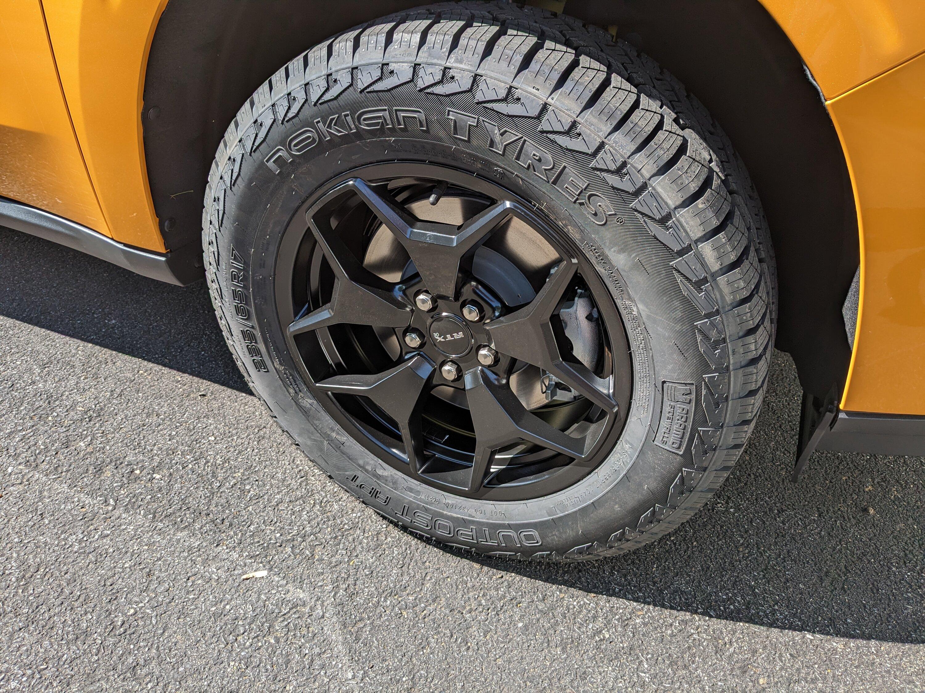 Ford Maverick New winter wheels and tires installed. Post yours up! PXL_20230526_201411451