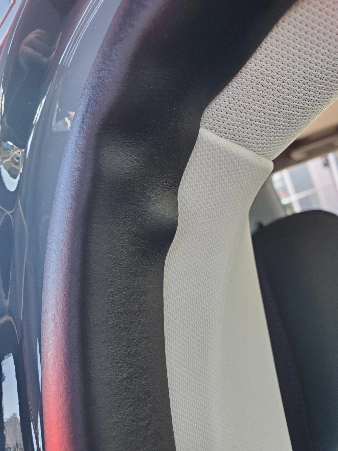 Ford Maverick Headliner, antenna, dome light removal 20230926_105801