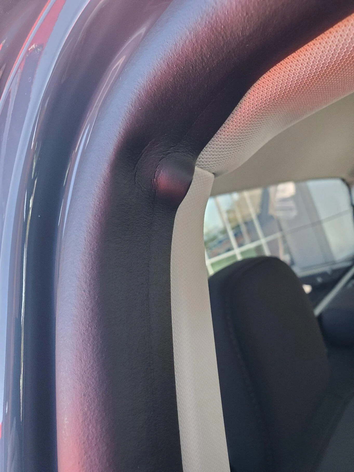 Ford Maverick Headliner, antenna, dome light removal 20230926_105813