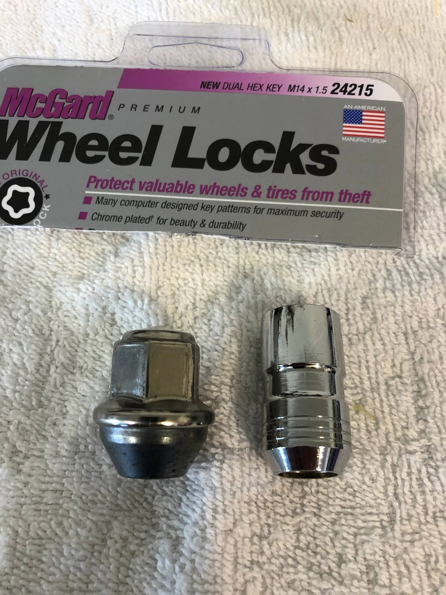 Ford Maverick Locking Lug Nuts Y17TO