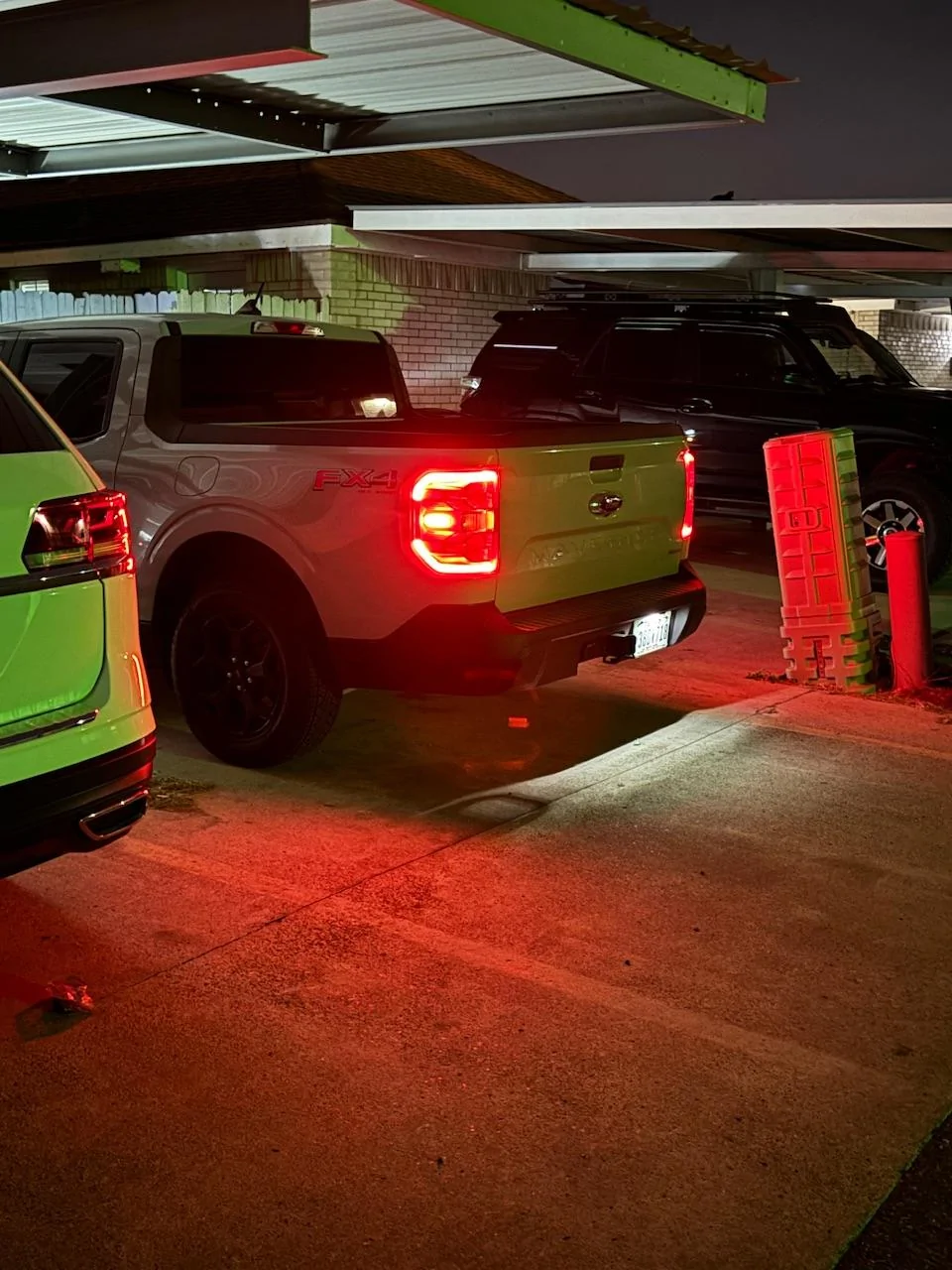 Ford Maverick Lariat/BAP/Tremor tail lamp mod. IMG_0307