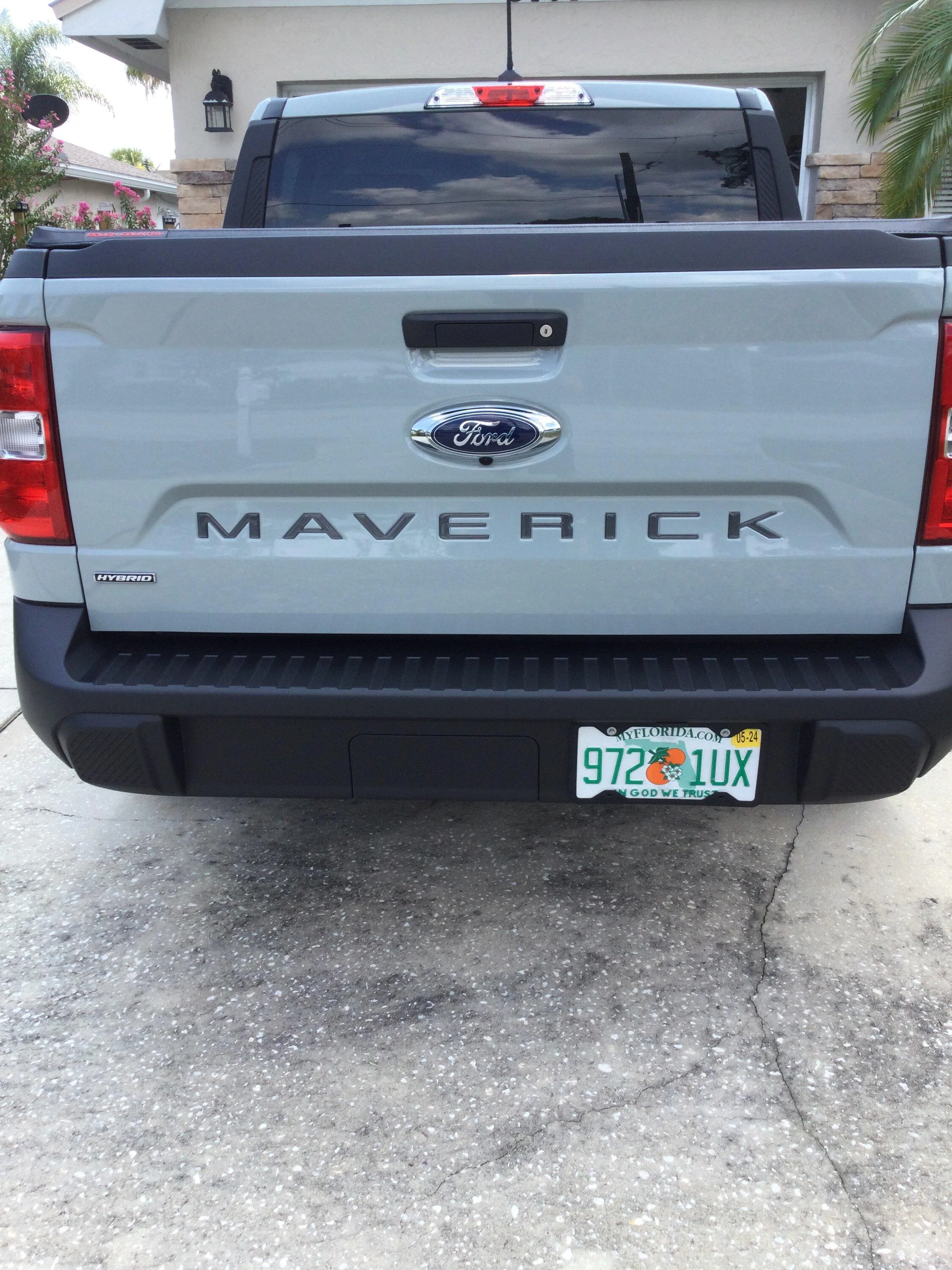 Ford Maverick Both cactus grays in 1 photo on the same truck F973E386-5B32-4FB7-84EC-F3FC76A34936
