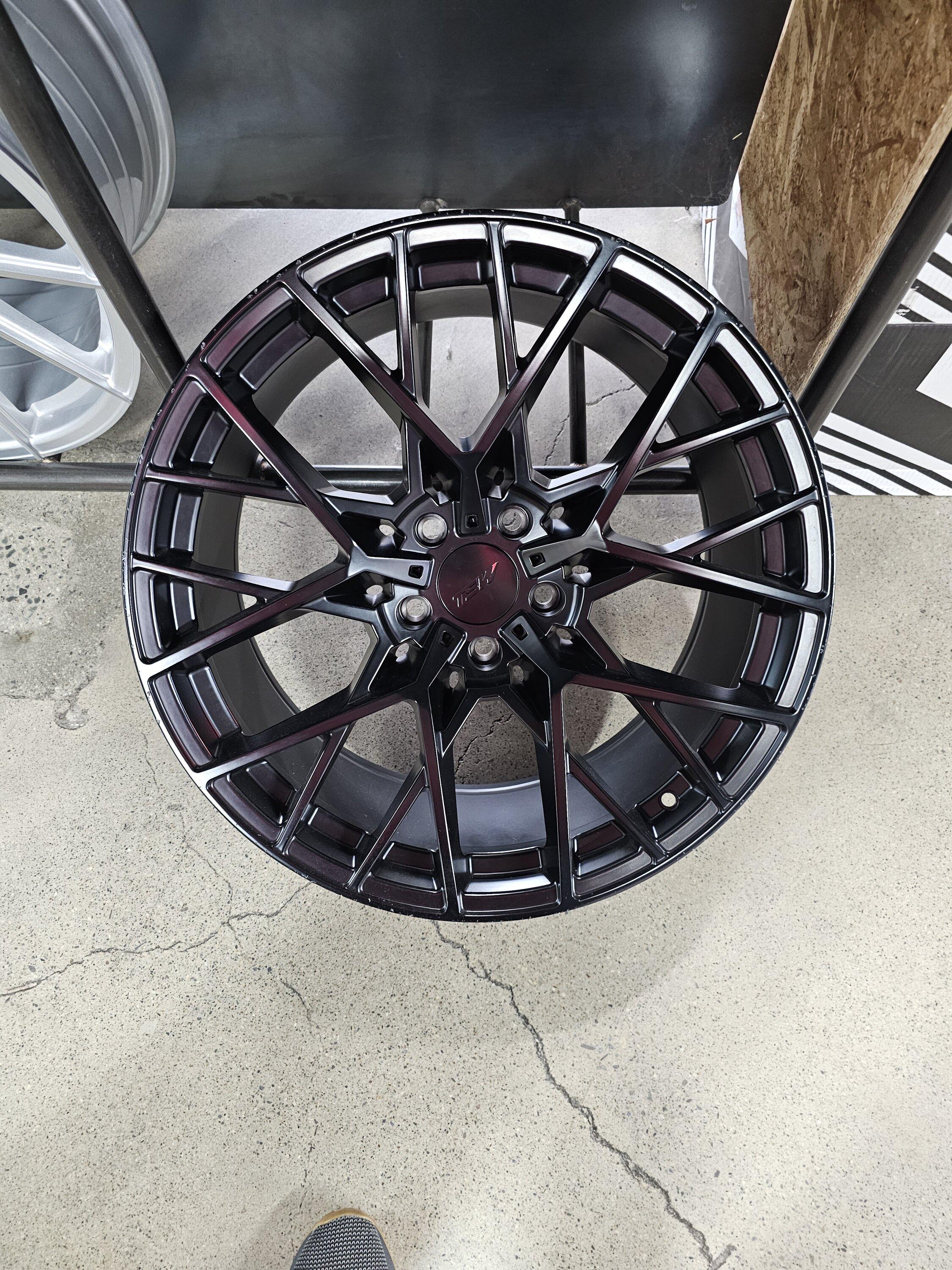 Ford Maverick Wheels 20230928_105000