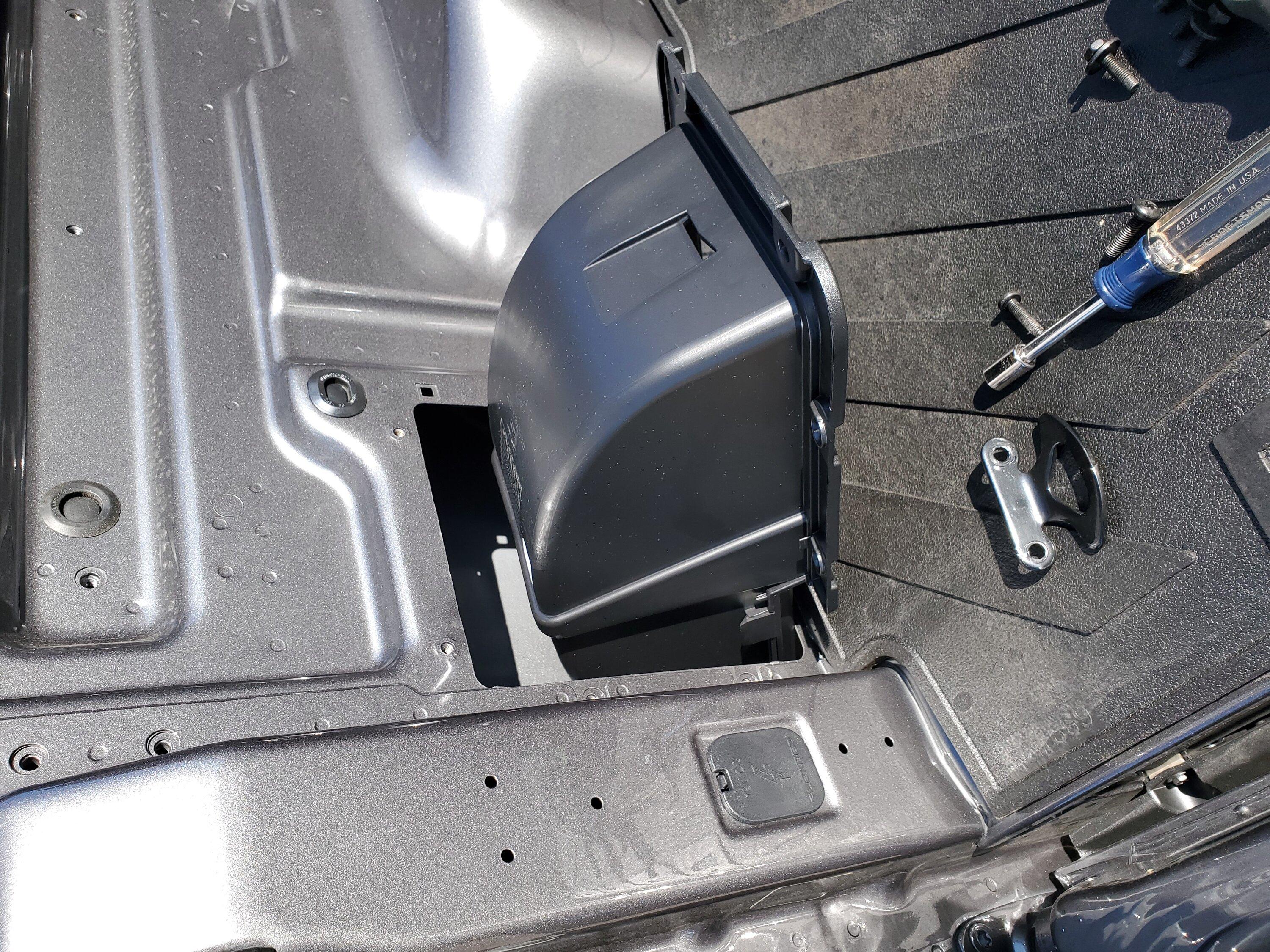 Ford Maverick Finally - Carbonized Grey Hybrid cubby
