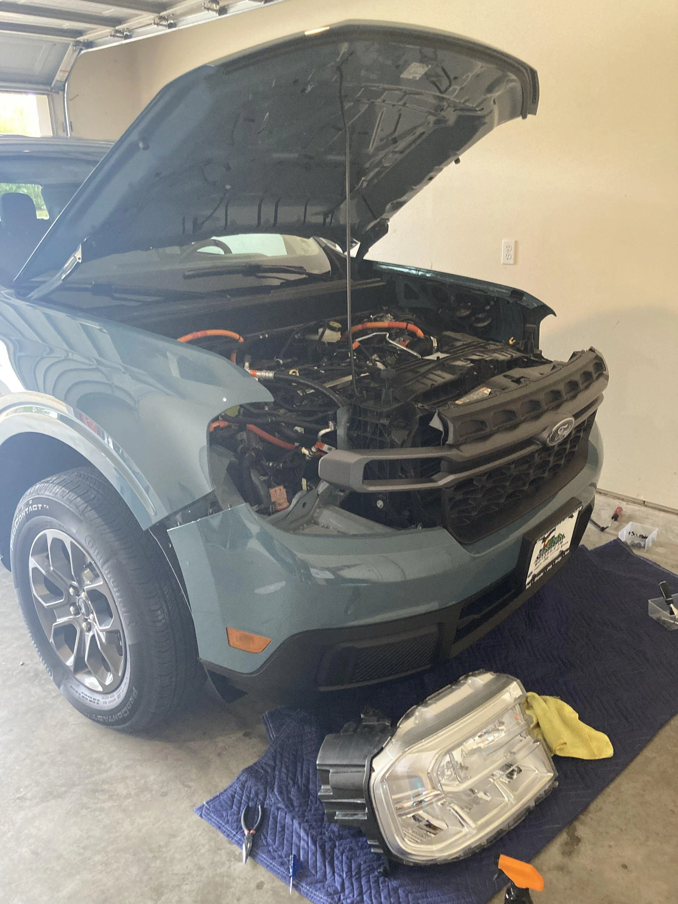 Ford Maverick BAP'ing Guide for DIY Black Appearance Package - Front Headlights Edition IMG_8724