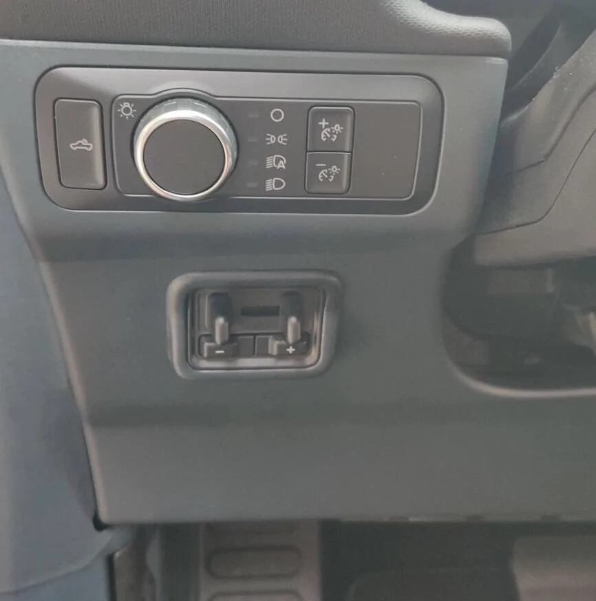 Ford Maverick Good locations to mount aftermarket switches? CA2C4A8F-497B-4186-BC15-9F9FAFC6F19F