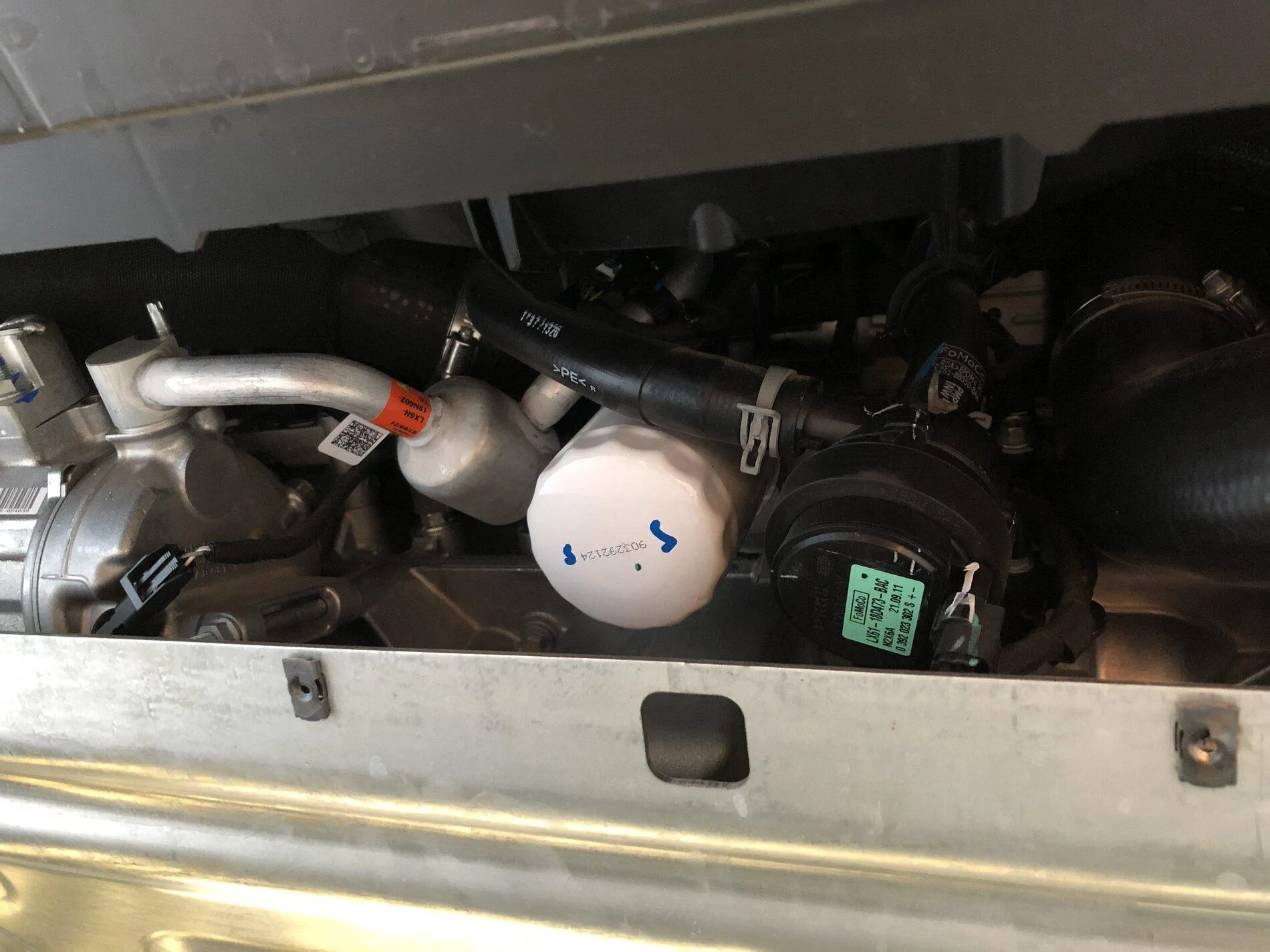 Ford Maverick PSA: oil change on FX4 Maverick requires skid plate panels removal 986EF501-37BD-4D25-83F1-94ACABAF8D5B
