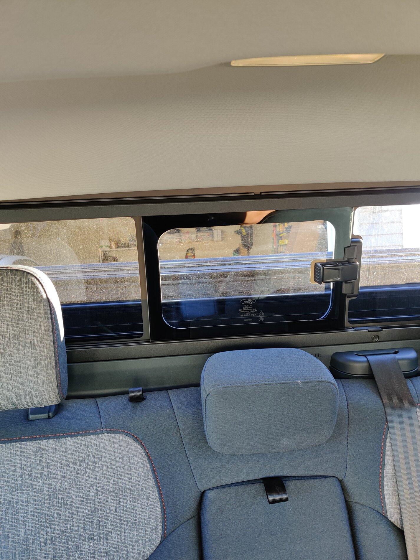 Ford Maverick Tonneau covers - trifold vs hard roll up? IMG_20211022_162841
