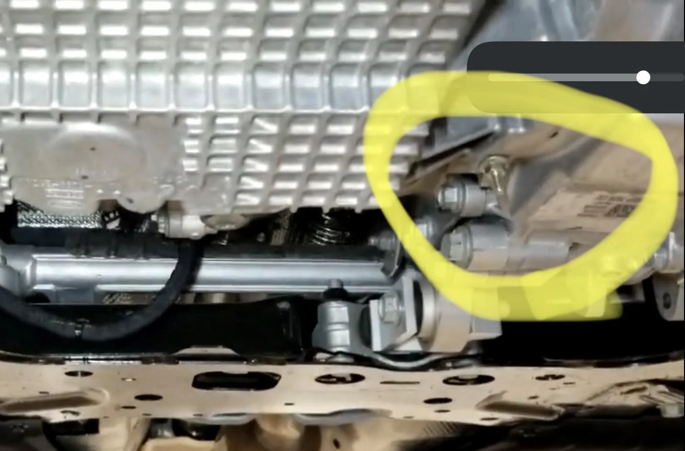 Ford Maverick Video of 2.0 Ecoboost AWD Maverick underside / undercarriage and engine bay 54D3BE91-0548-4A0F-90C4-C1BE90A87397