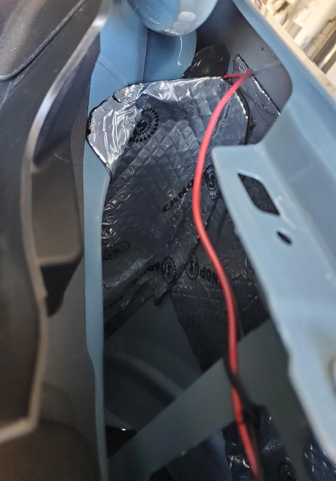 Ford Maverick 💡 Converting the Maverick side badge to a signal lamp light -- DIY how-to and result video [night video added] 4 - Thru Drivers