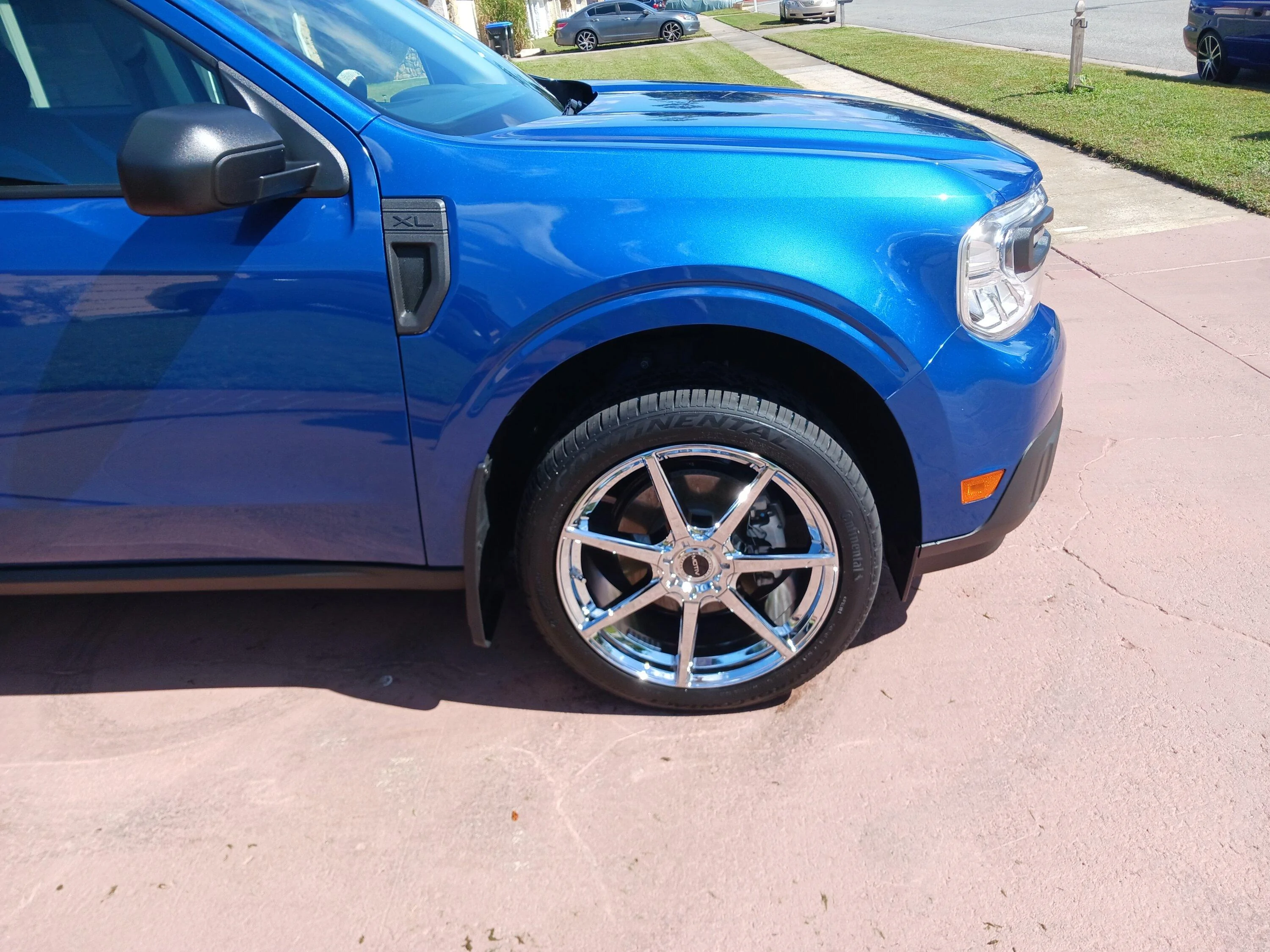 Ford Maverick 235 50 R20 wheels and tires on a maverick? 20231029_135617