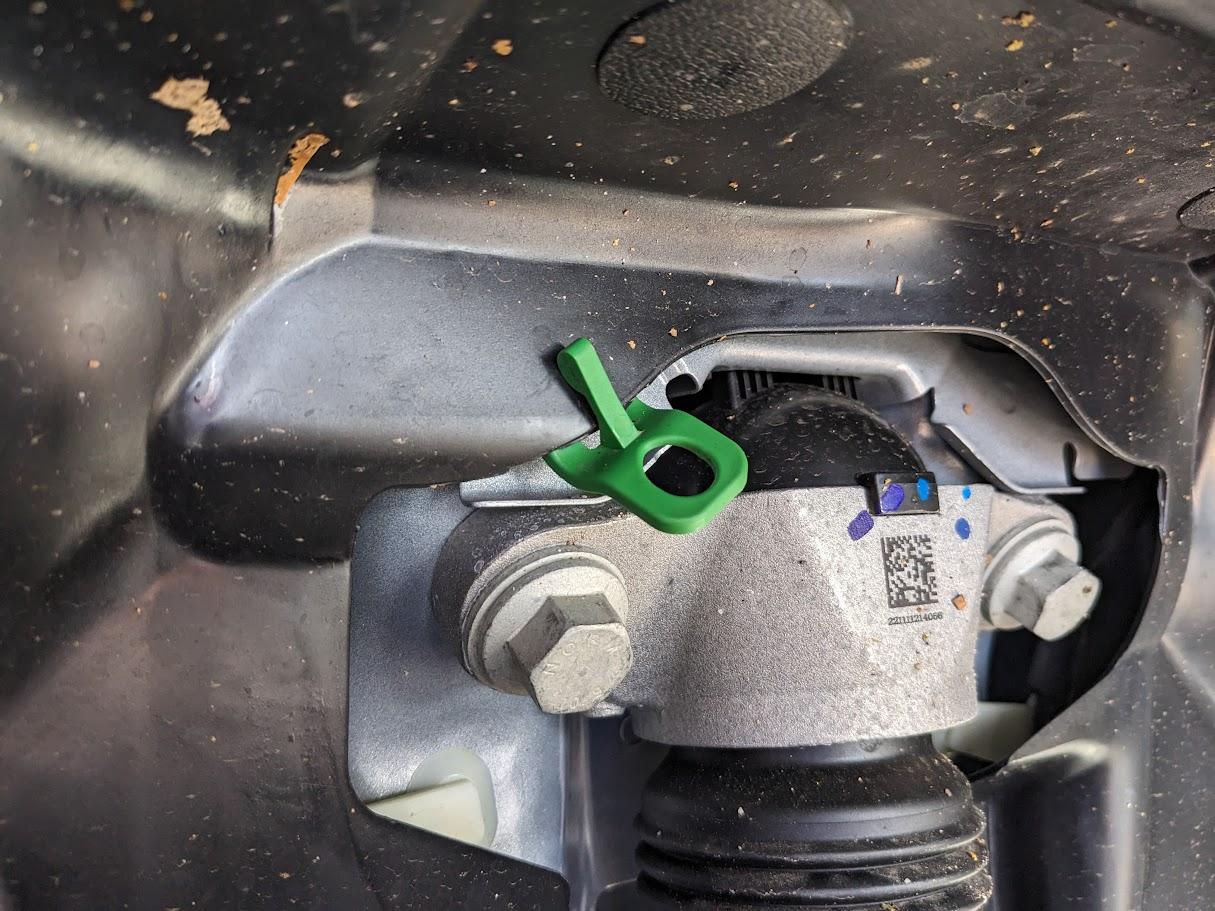 Ford Maverick Yet another 'what the heck is this?' thread: clip in driver's side rear wheel well PXL_20231112_185323549