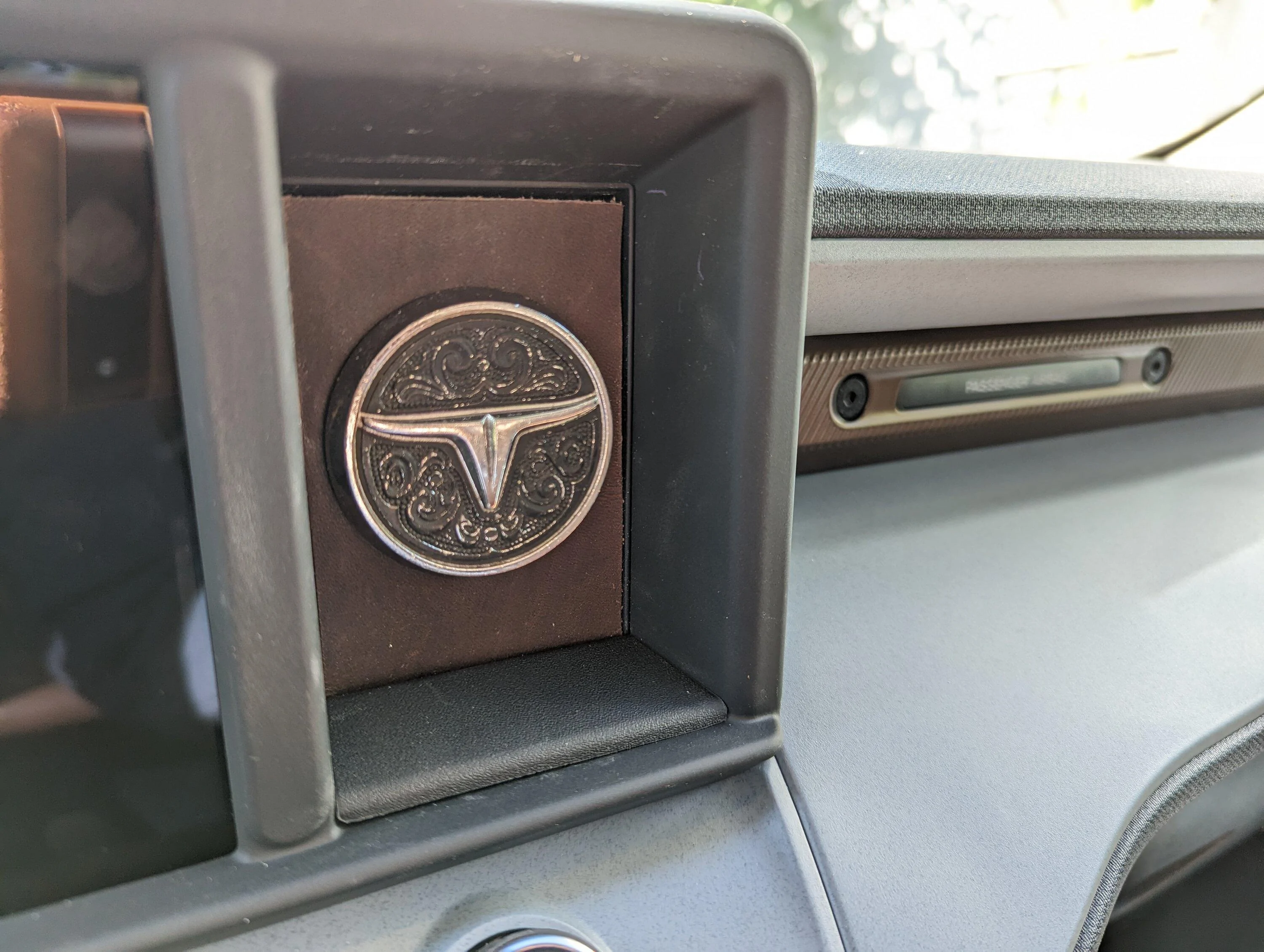Ford Maverick Dash cubby hole -- what's in yours? 📸 PXL_20231112_192759673
