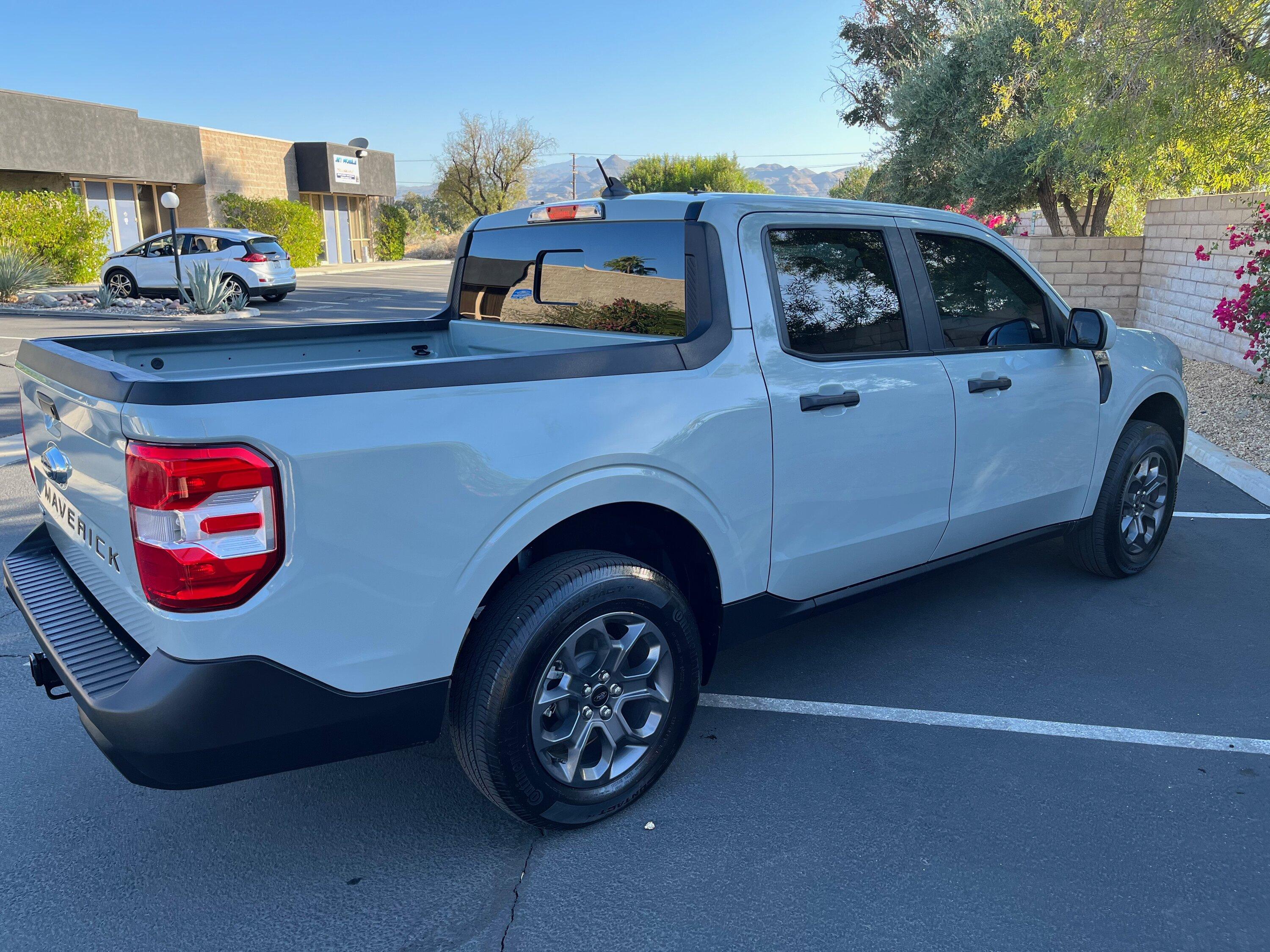 Ford Maverick 2023 Hybrid XLT with Lux in Cactus Gray IMG_2157