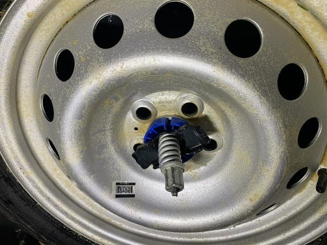 Ford Maverick Blue Cone on Full Size Spare Tire IMG_2429