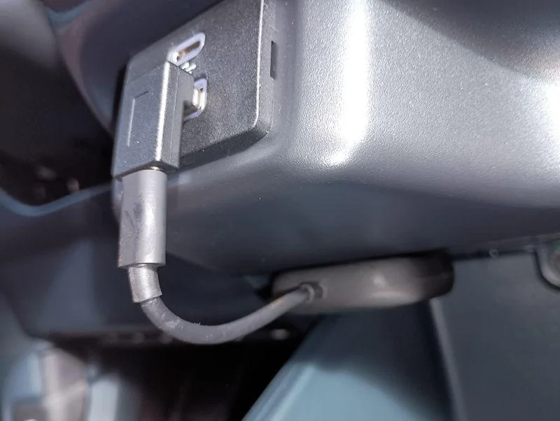 Ford Maverick Wireless Carplay adapter that is reliable? 1000004365-01