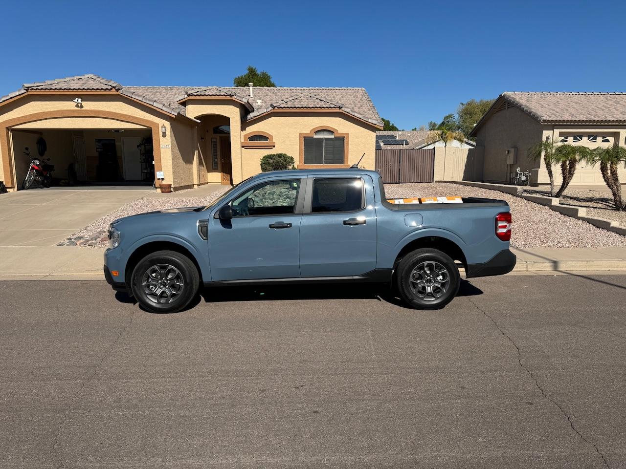 Ford Maverick 2024 Hybrid XLT lowered on 19" Edge rims IMG_4210