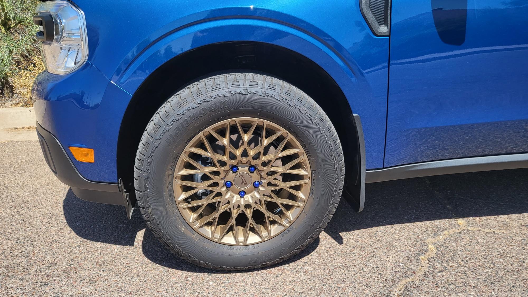 Ford Maverick Land Rover tires and wheels 20230628_143721_resized