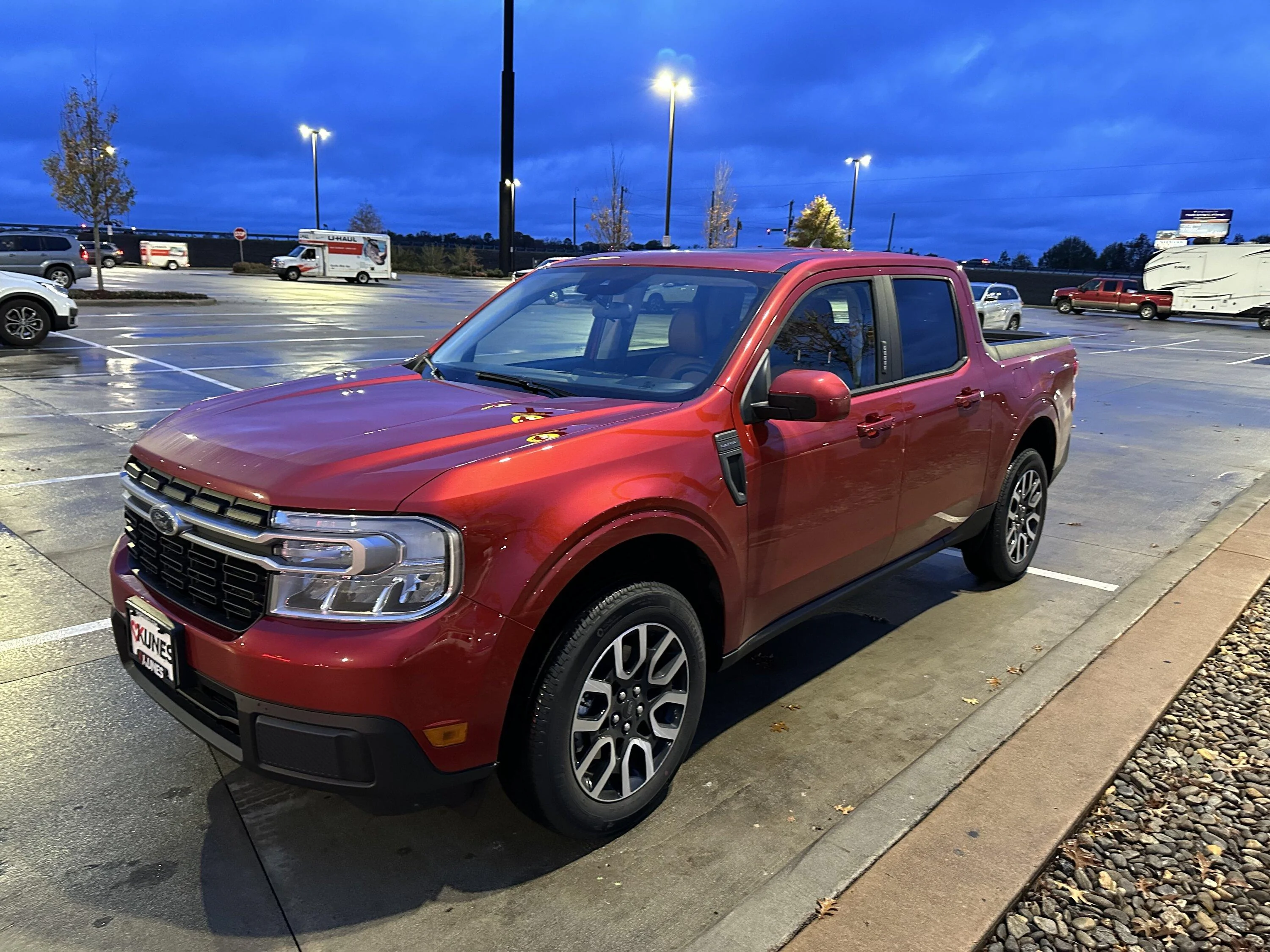 Ford Maverick 2023 Lariat for less than a 2024 XLT IMG_3924