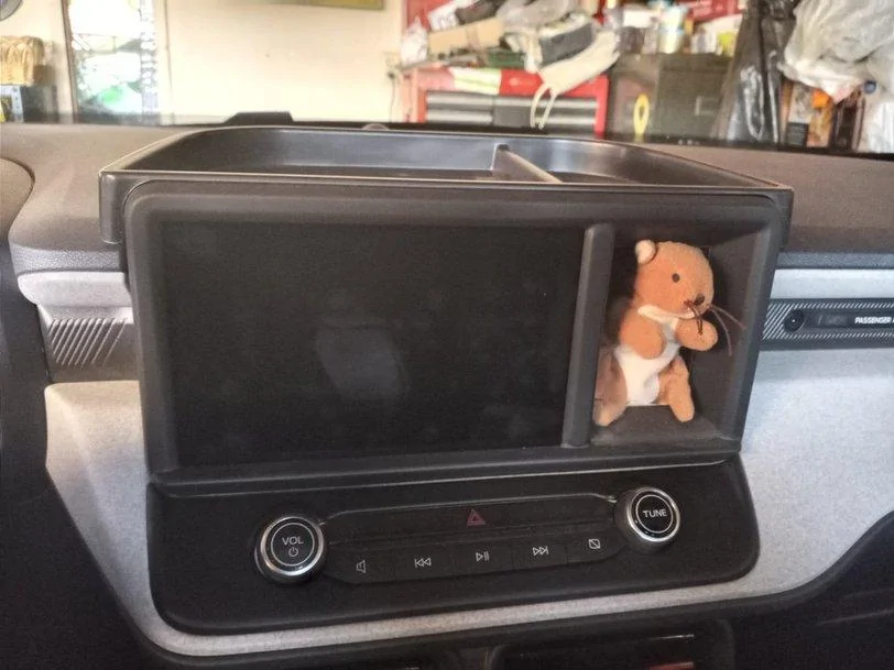 Ford Maverick Dash cubby hole -- what's in yours? 📸 1701632040032
